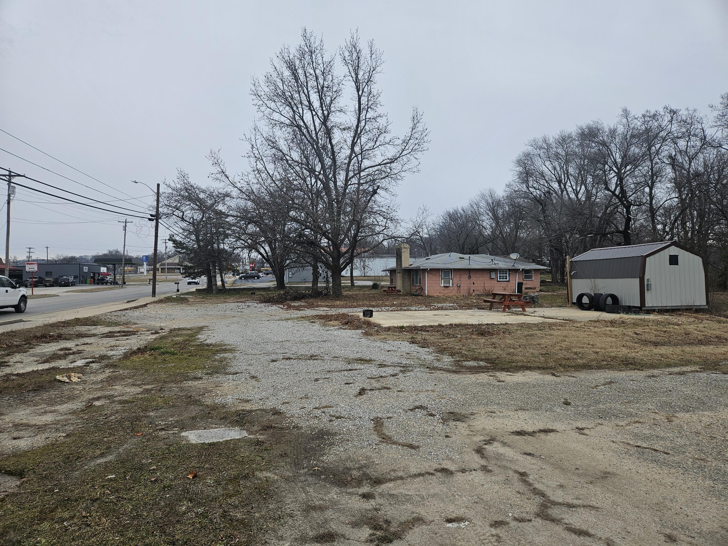 Photo 11 - Commercial Sale for sale – 1006 N Jefferson Street  Ava, MO