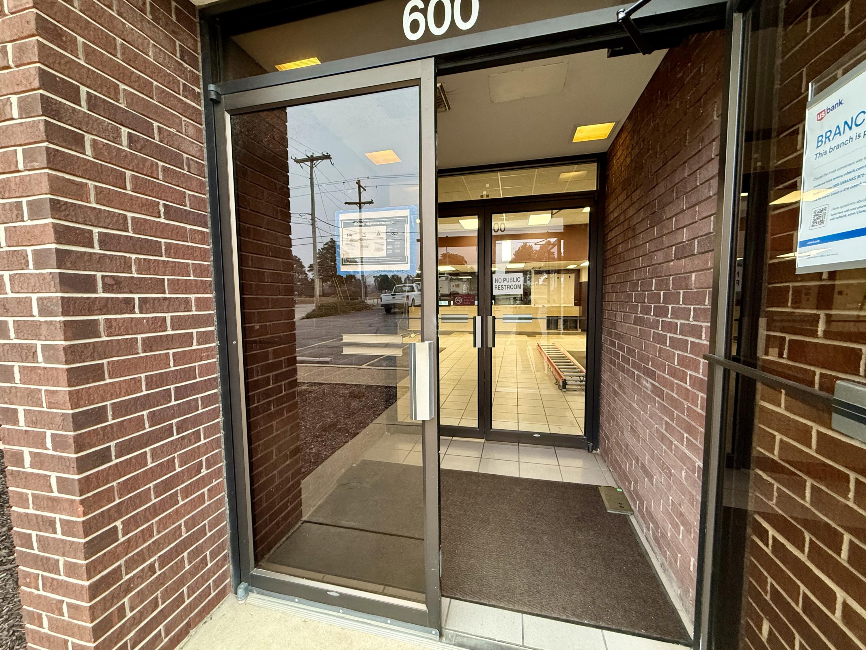 Photo 3 - Commercial Sale for sale – 600 E Highway 32   Salem, MO