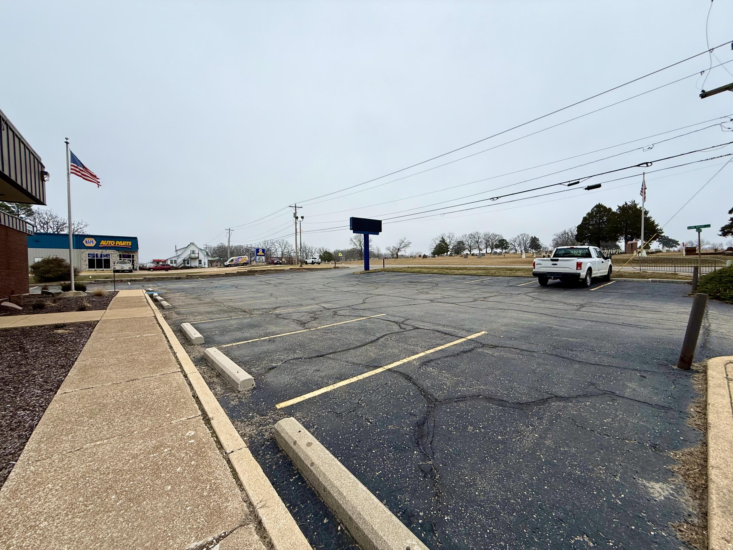 Photo 23 - Commercial Sale for sale – 600 E Highway 32   Salem, MO