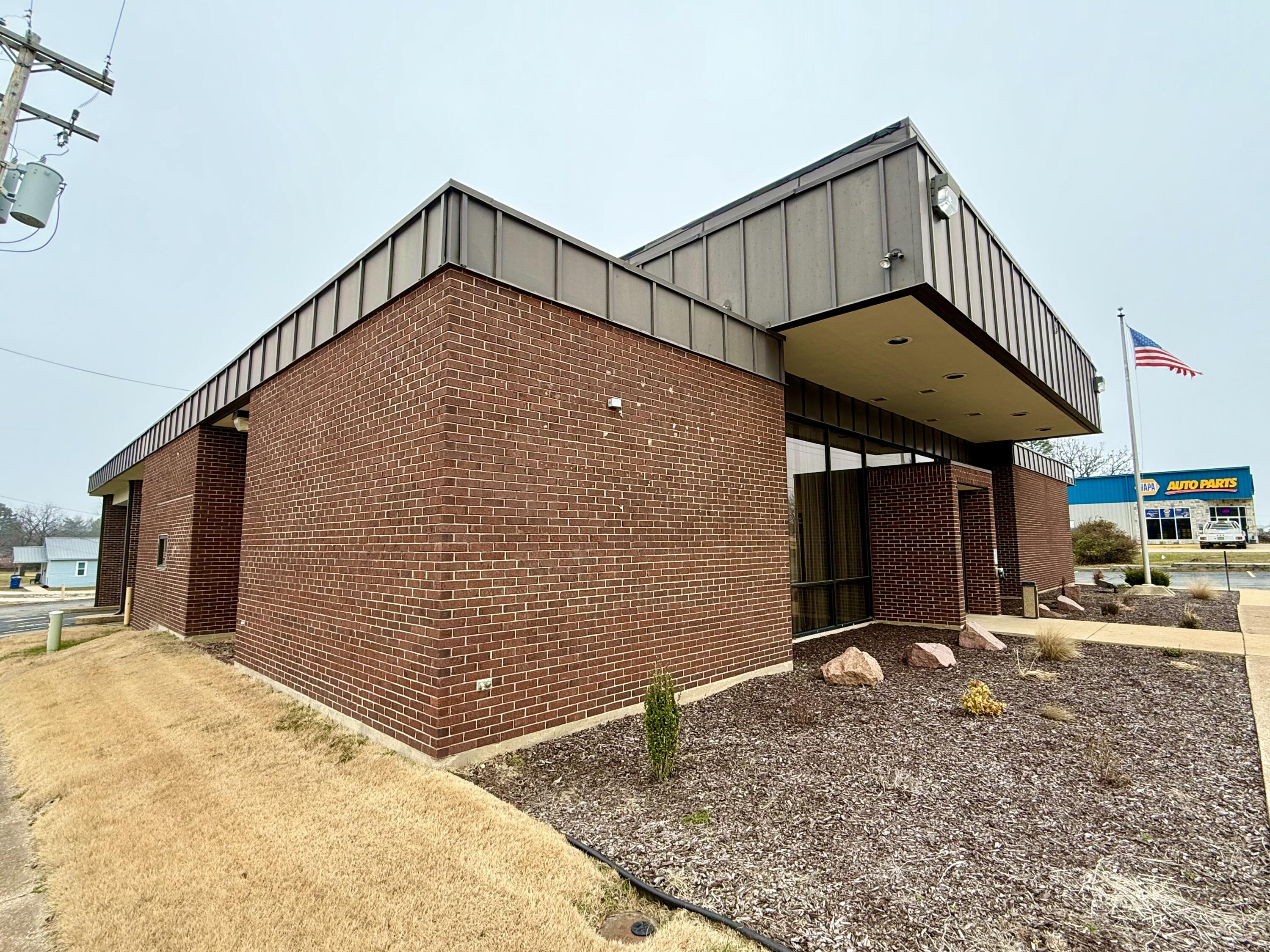 Photo 20 - Commercial Sale for sale – 600 E Highway 32   Salem, MO