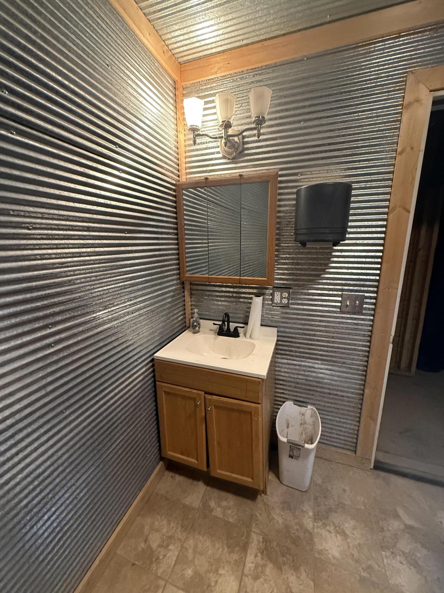 Photo 17 - Commercial Sale for sale – 102 W Front Street  Mountain Grove, MO