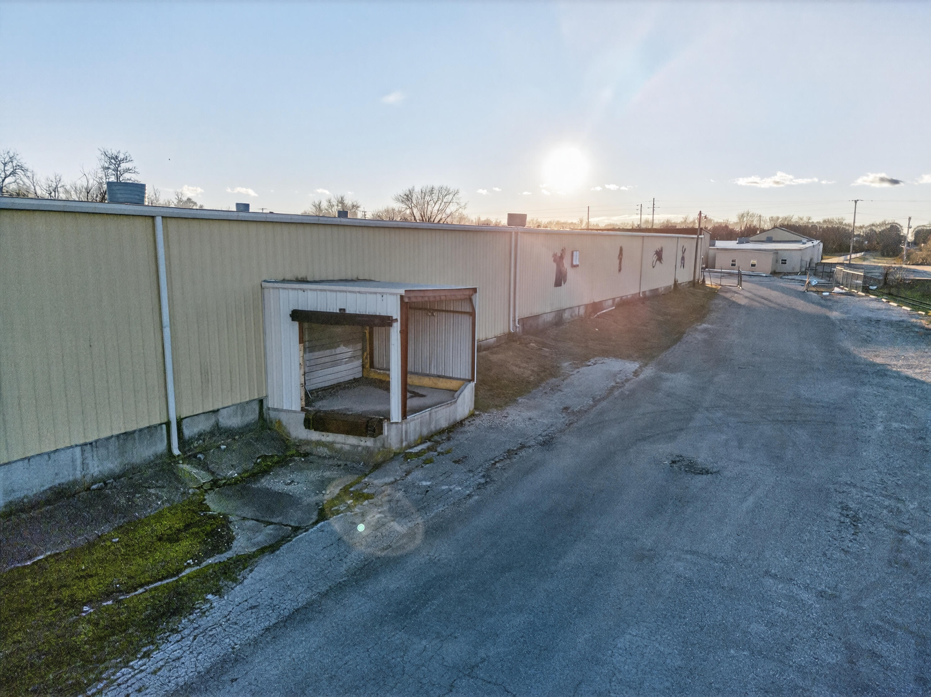 Photo 11 - Commercial Sale for sale – 102 W Front Street  Mountain Grove, MO