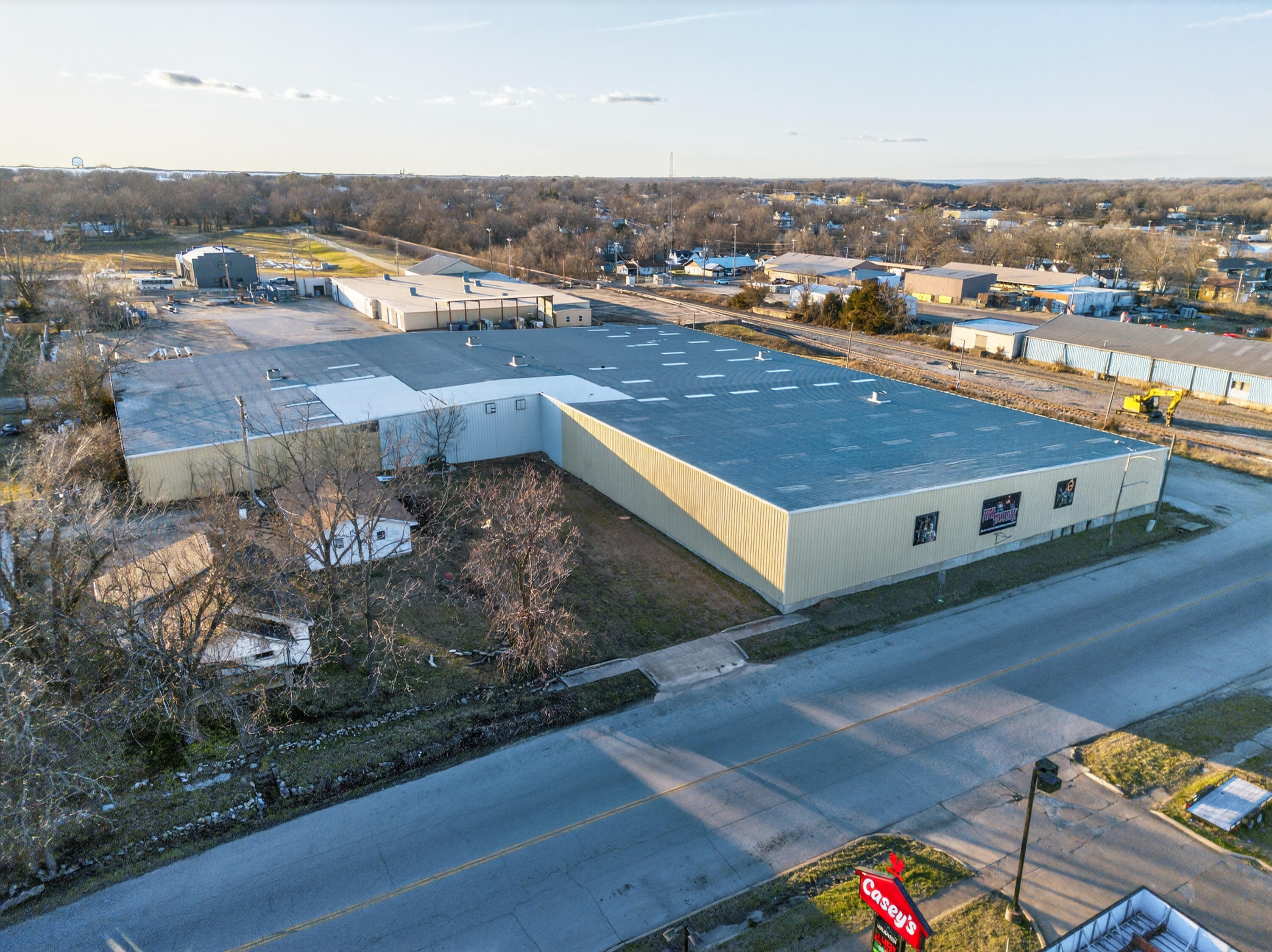 Photo 13 - Commercial Sale for sale – 102 W Front Street  Mountain Grove, MO