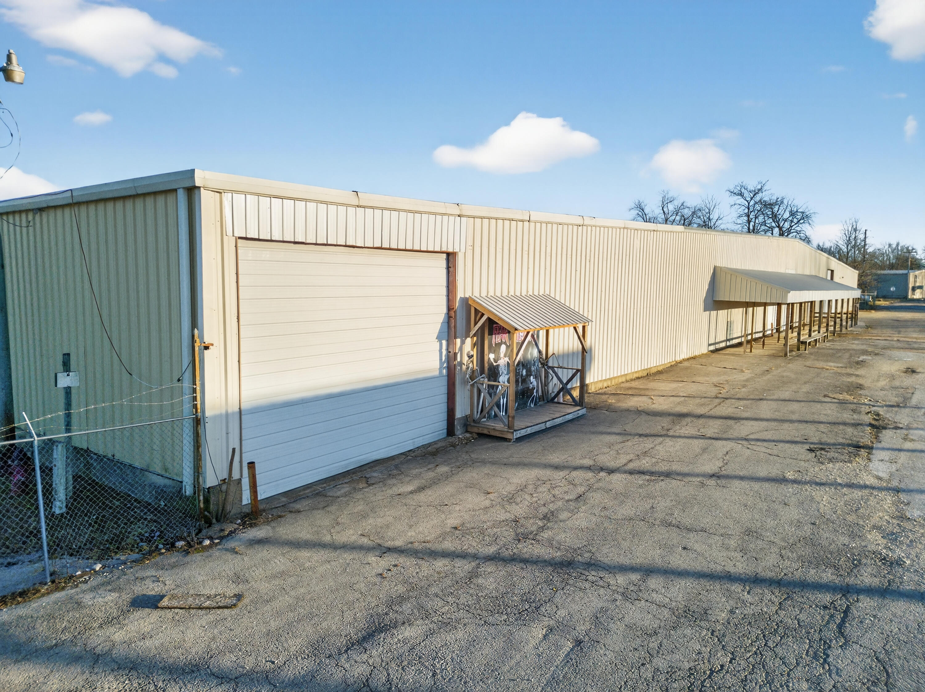 Photo 10 - Commercial Sale for sale – 102 W Front Street  Mountain Grove, MO