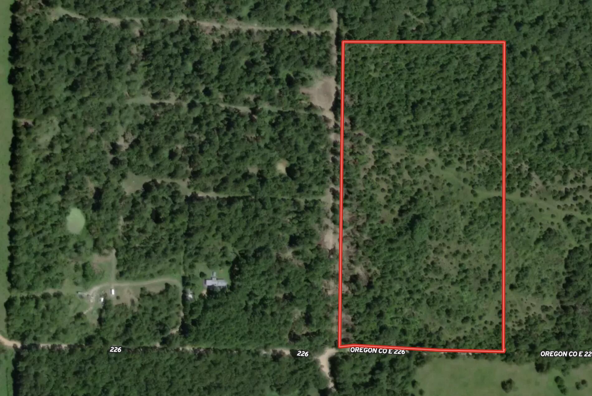 Photo 2 - Residential for sale – 1789  County Road 226   Alton, MO