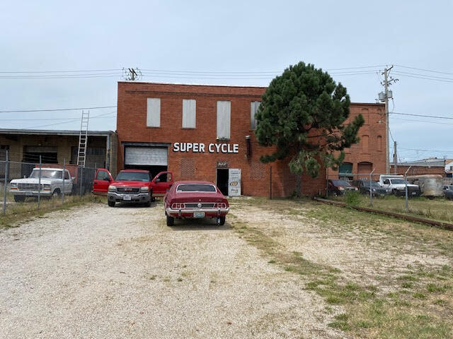 Photo 6 - Commercial Sale for sale – 822 S Virginia Avenue  Joplin, MO