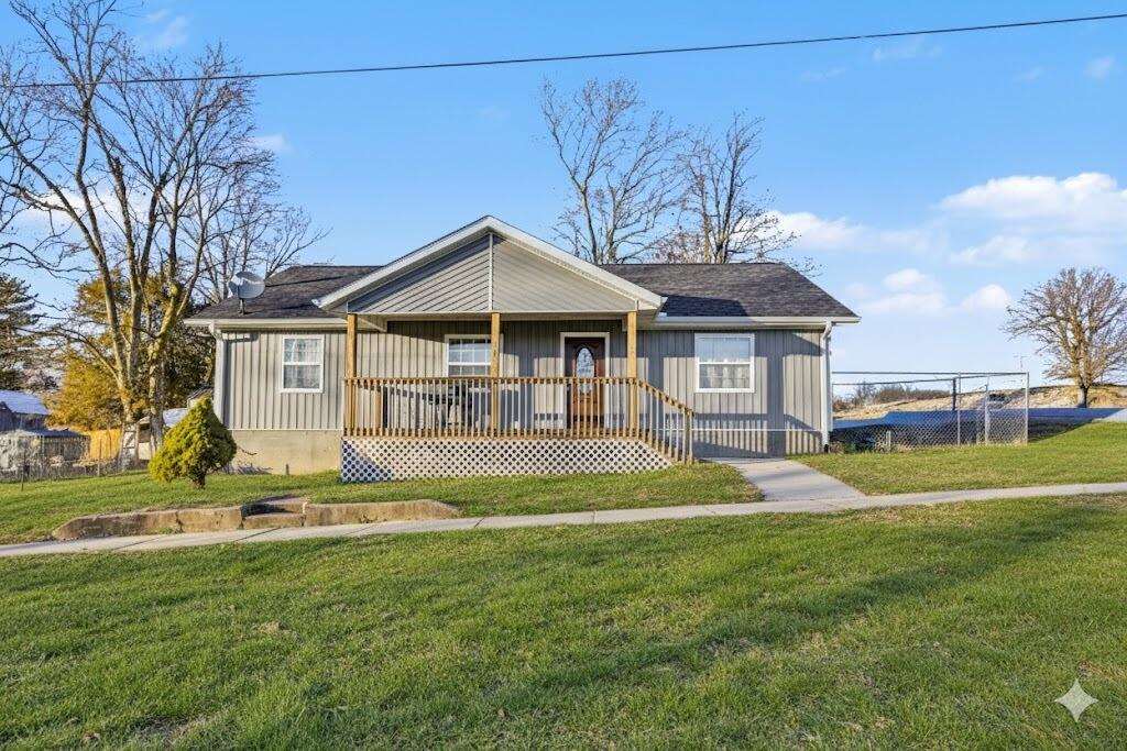 Photo 2 - Residential for sale – 301 N Myrtle Street  Pierce City, MO