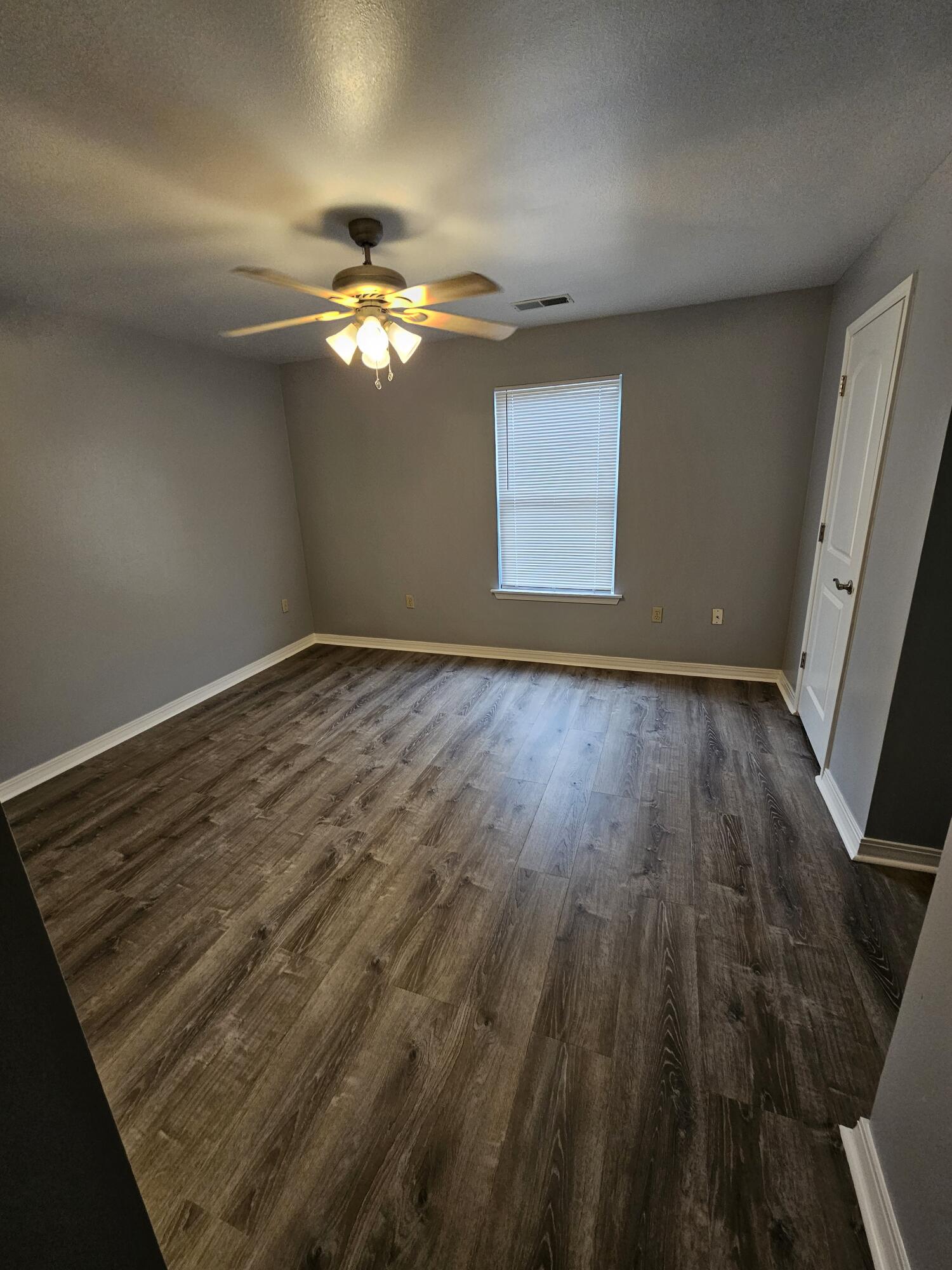Photo 8 - Residential for sale – 195  Toni Lane  Branson, MO