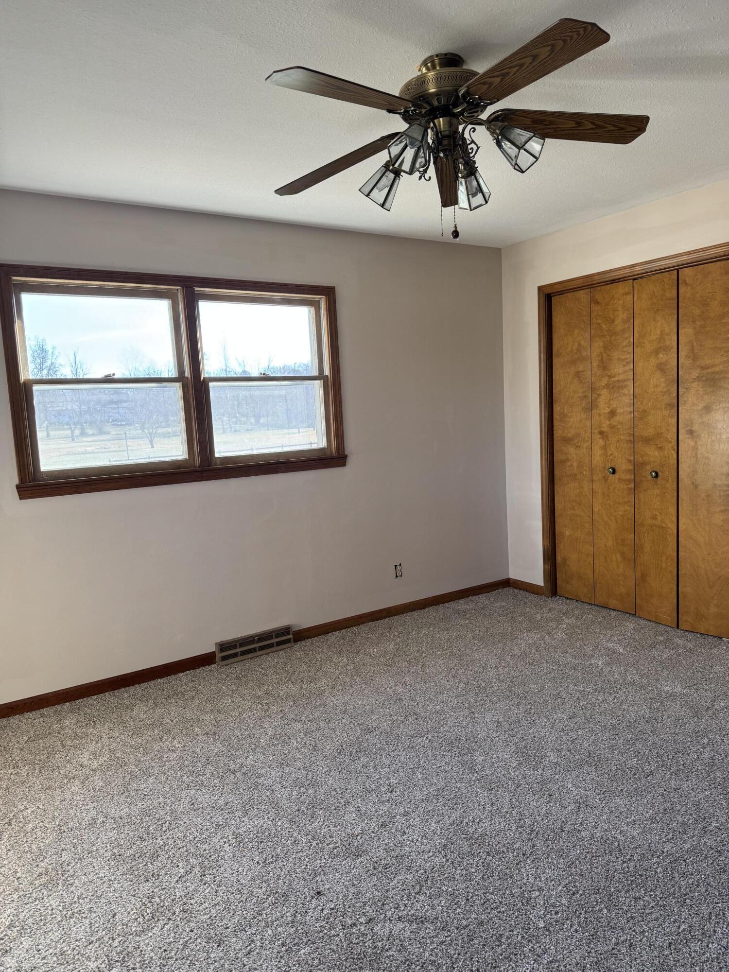 Photo 11 - Residential for sale – 1305 S Jefferson Avenue  Aurora, MO