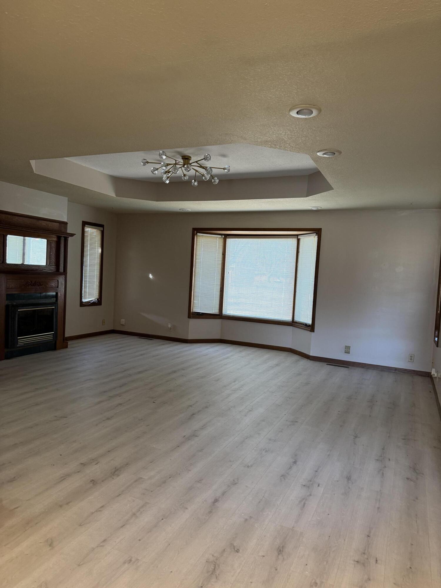 Photo 6 - Residential for sale – 1305 S Jefferson Avenue  Aurora, MO