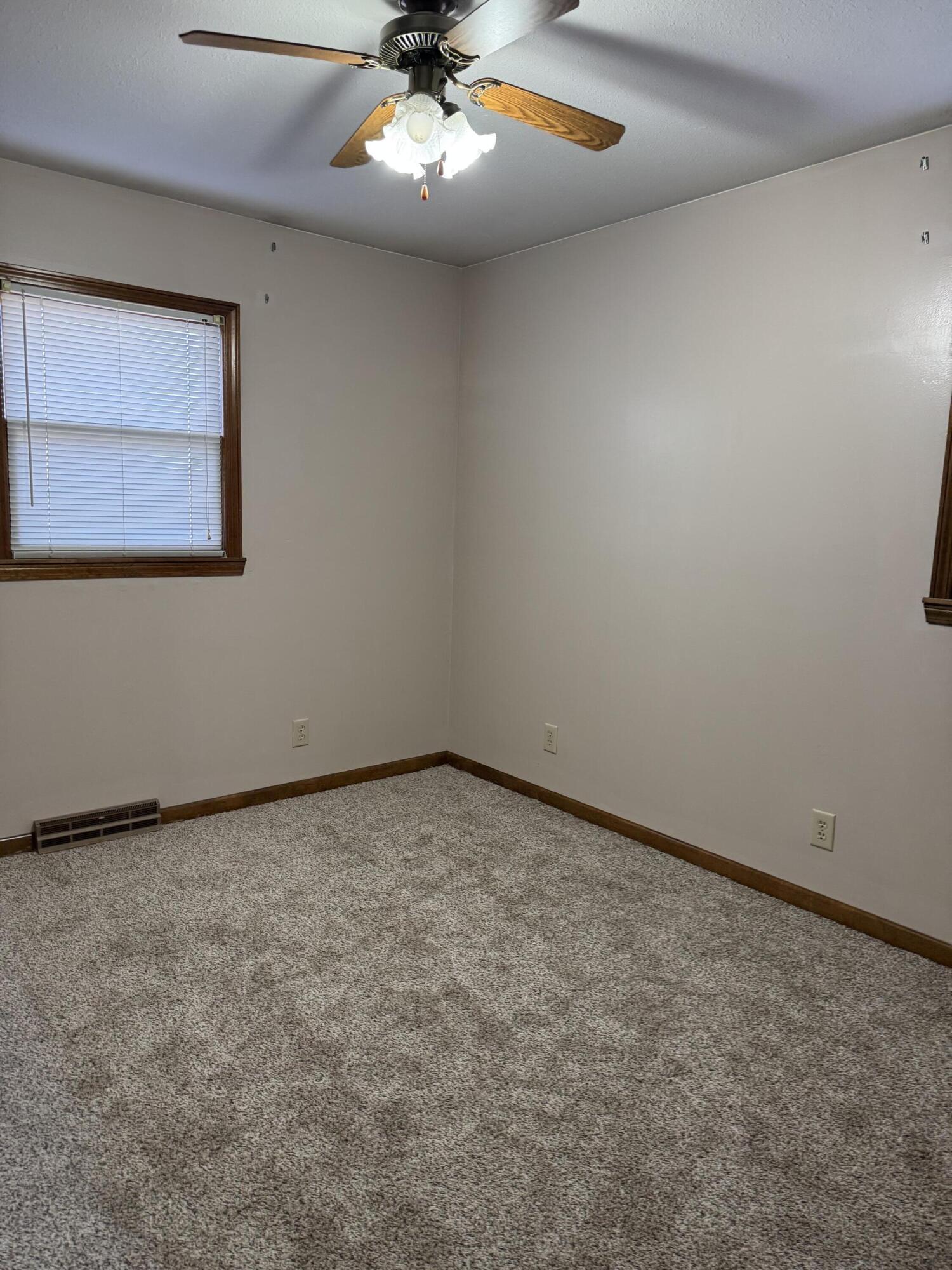 Photo 15 - Residential for sale – 1305 S Jefferson Avenue  Aurora, MO