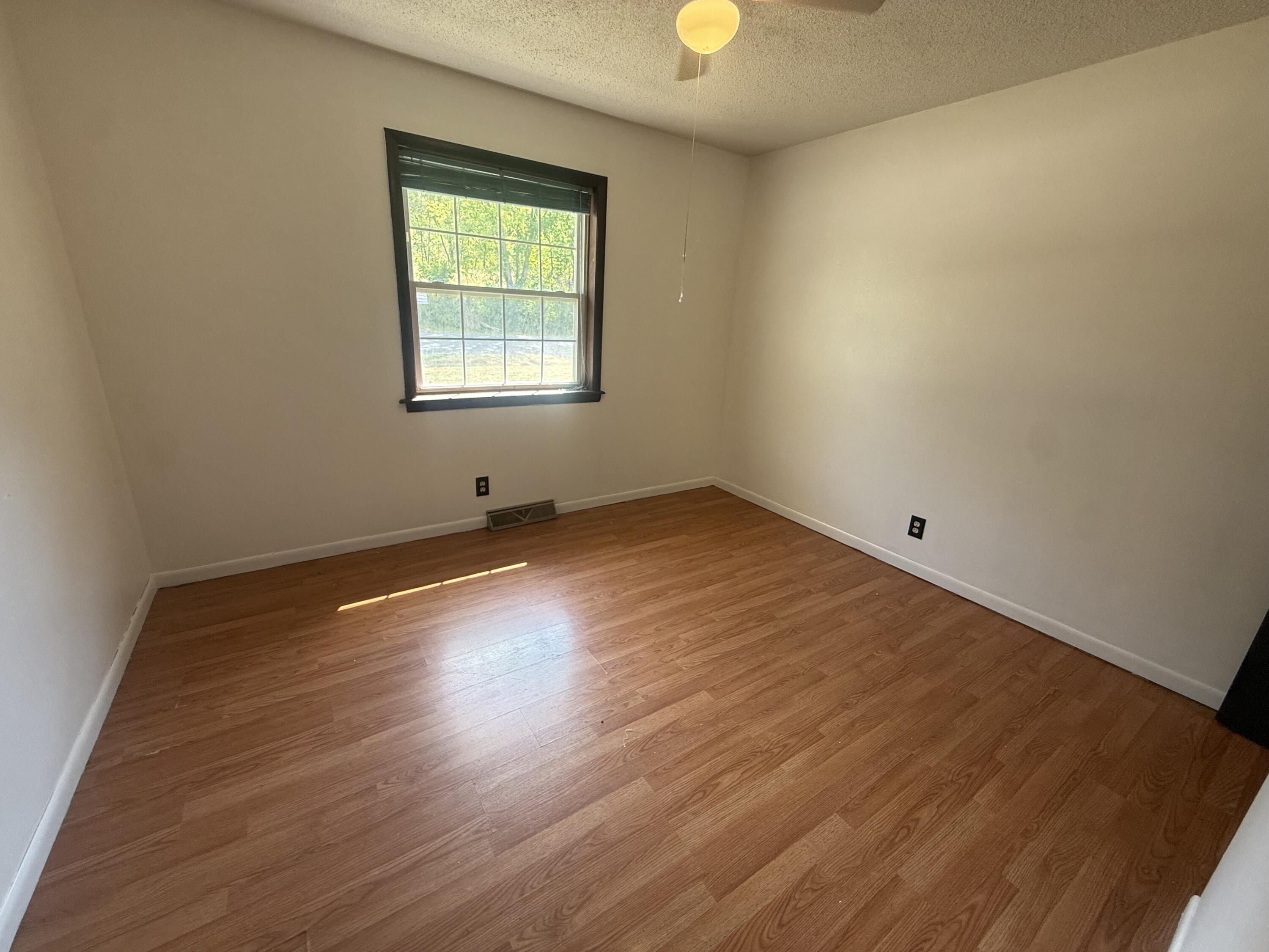 Photo 25 - Residential for sale – 1507  Washington Avenue  Seneca, MO