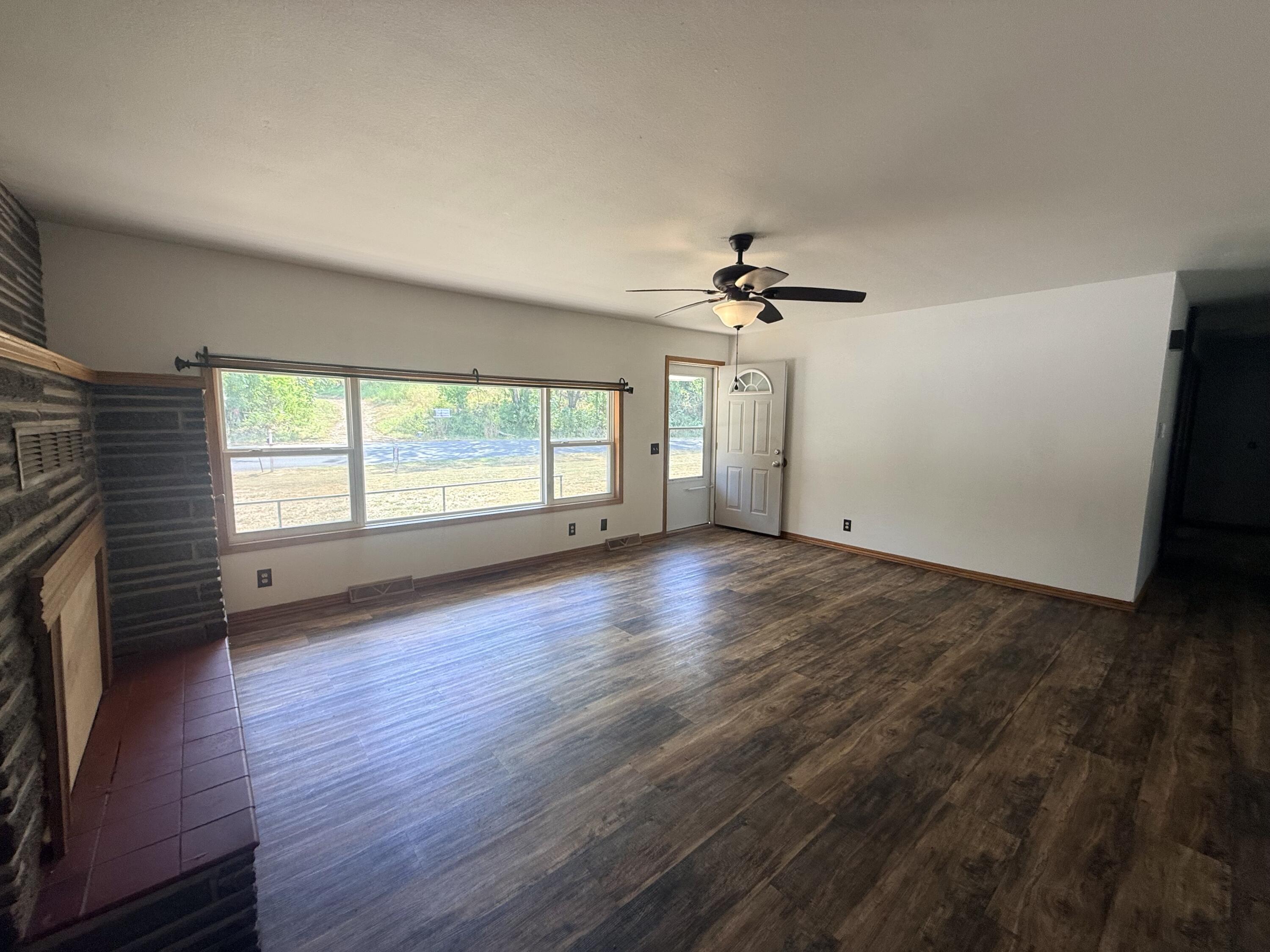 Photo 8 - Residential for sale – 1507  Washington Avenue  Seneca, MO