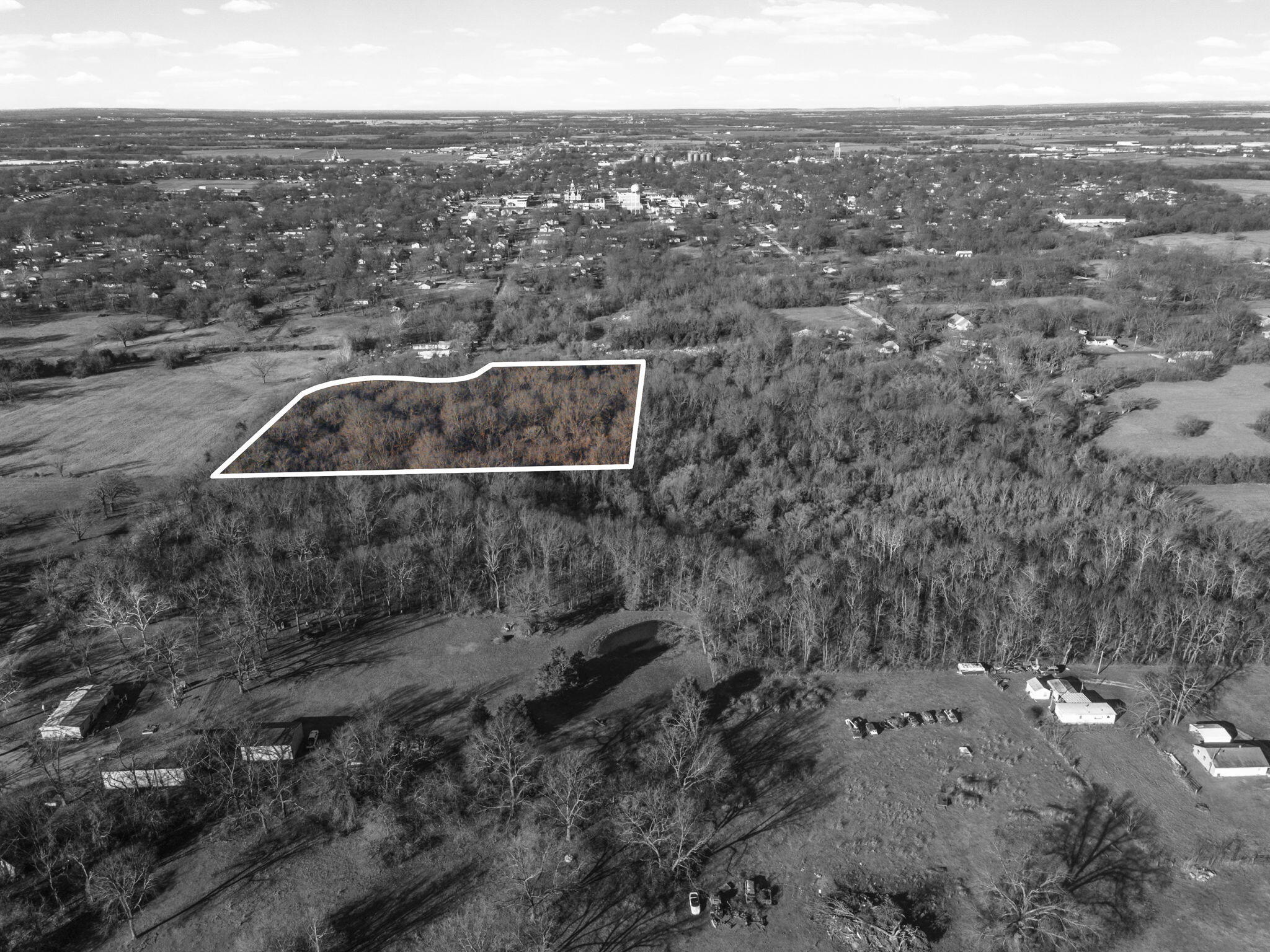 Photo 4 - Land for sale – Sw Lot E Pine St   Butler, MO