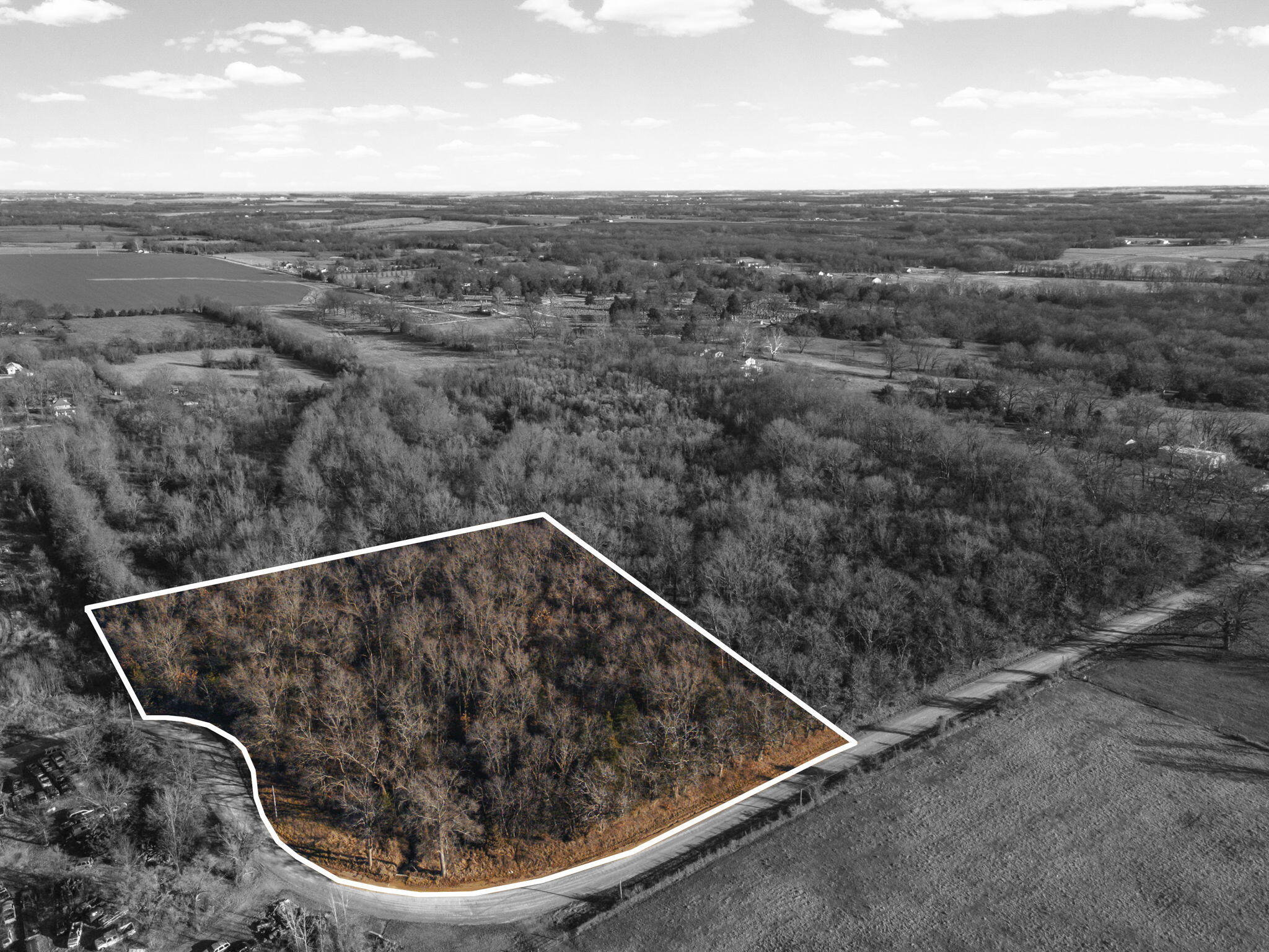Photo 2 - Land for sale – Sw Lot E Pine St   Butler, MO
