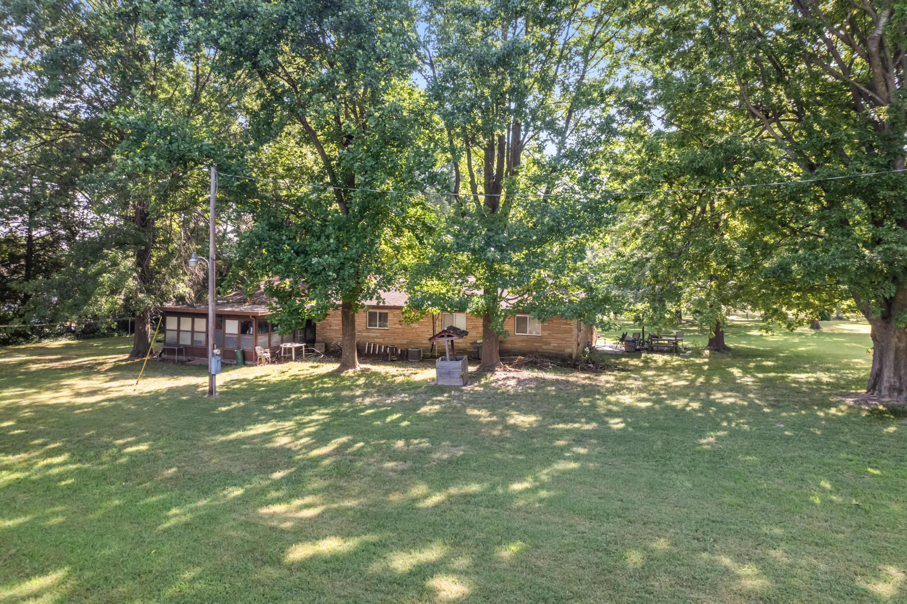 Photo 4 - Residential for sale – 1721 N Pine Street  Nixa, MO