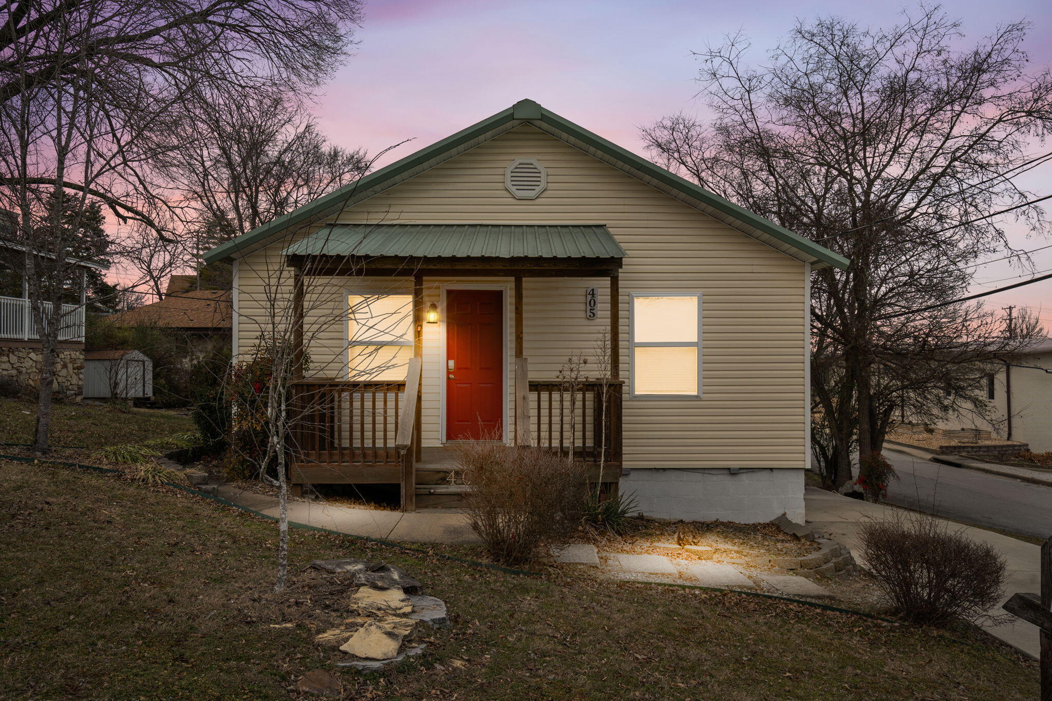 Photo 10 - Residential for sale – 405 W College Street  Branson, MO