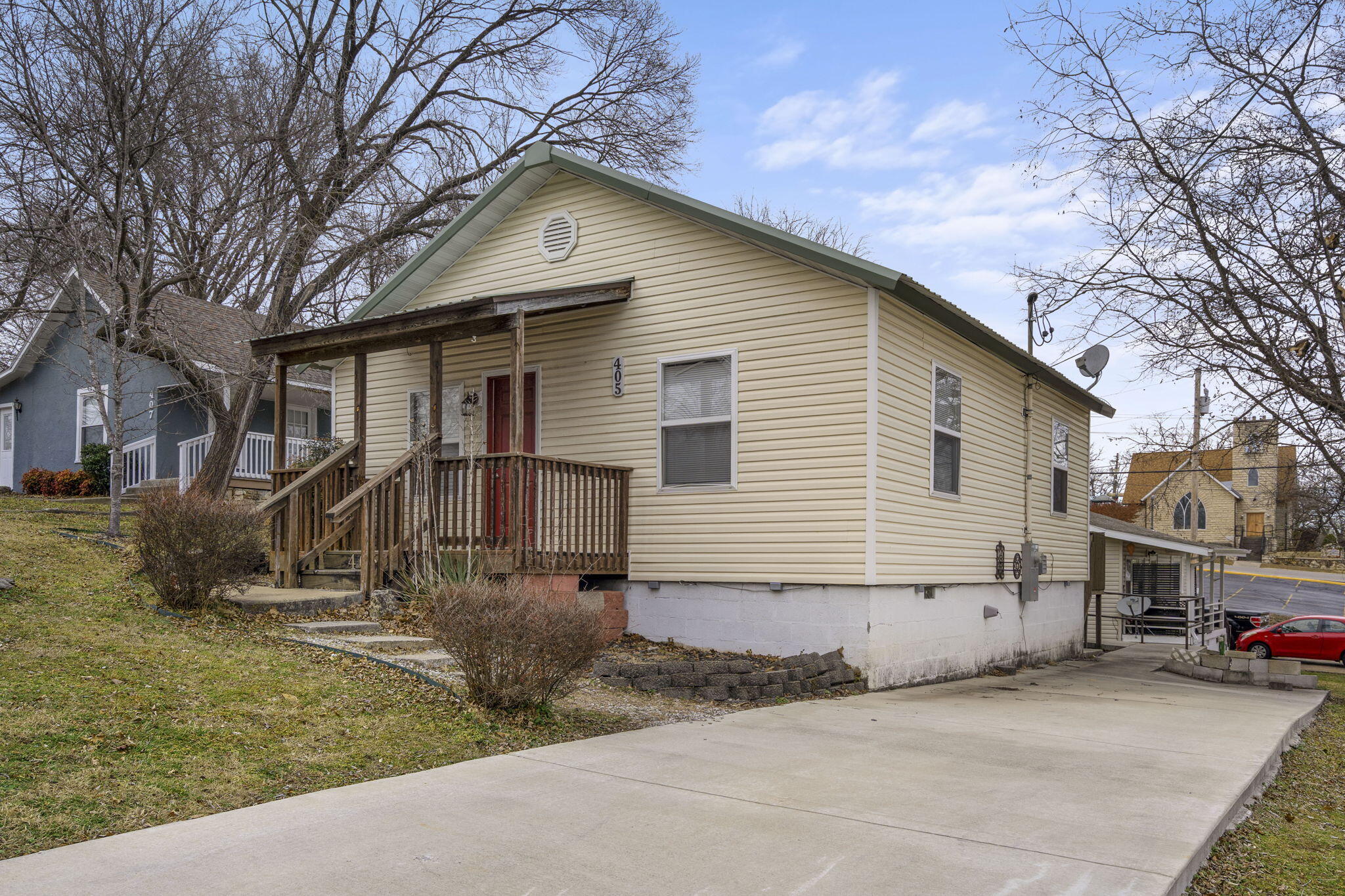 Photo 11 - Residential for sale – 405 W College Street  Branson, MO