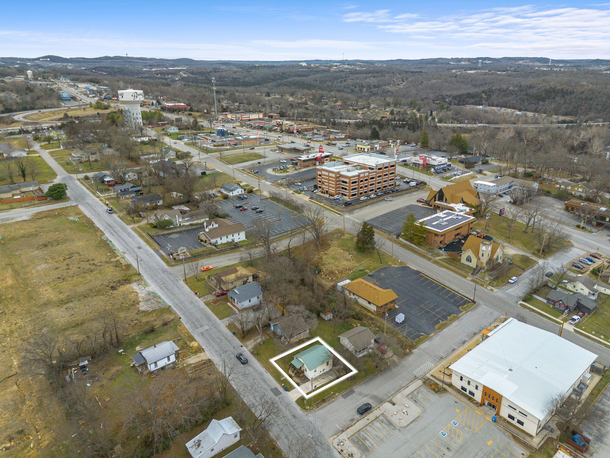 Photo 8 - Residential for sale – 405 W College Street  Branson, MO