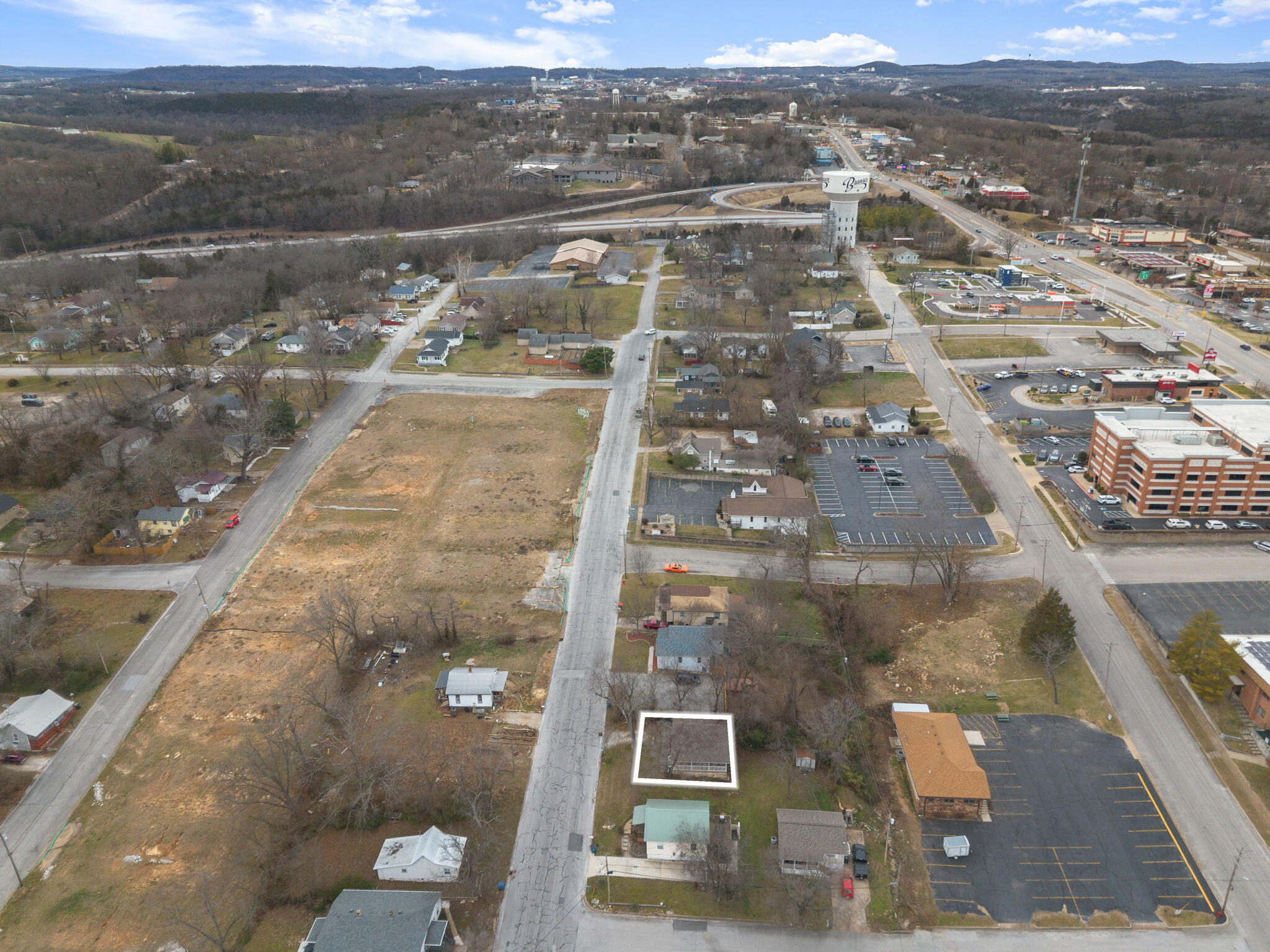 Photo 7 - Residential for sale – 407 W College Street  Branson, MO