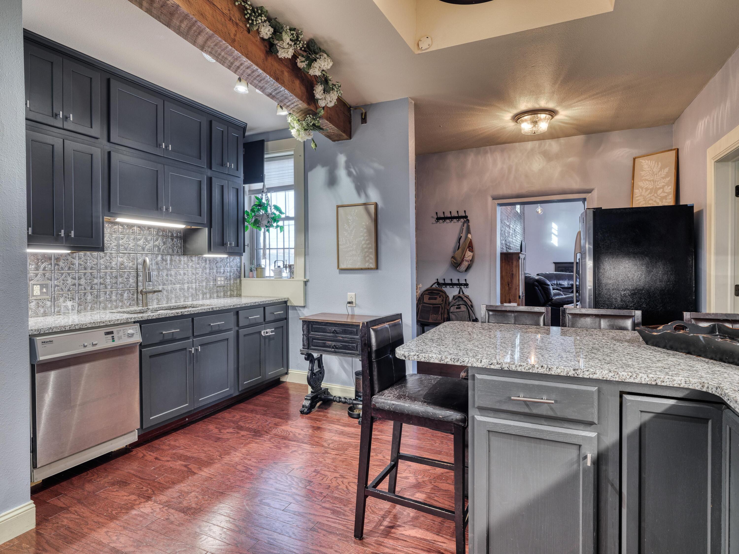 Photo 35 - Commercial Sale for sale – 331 S Main Street  Carthage, MO