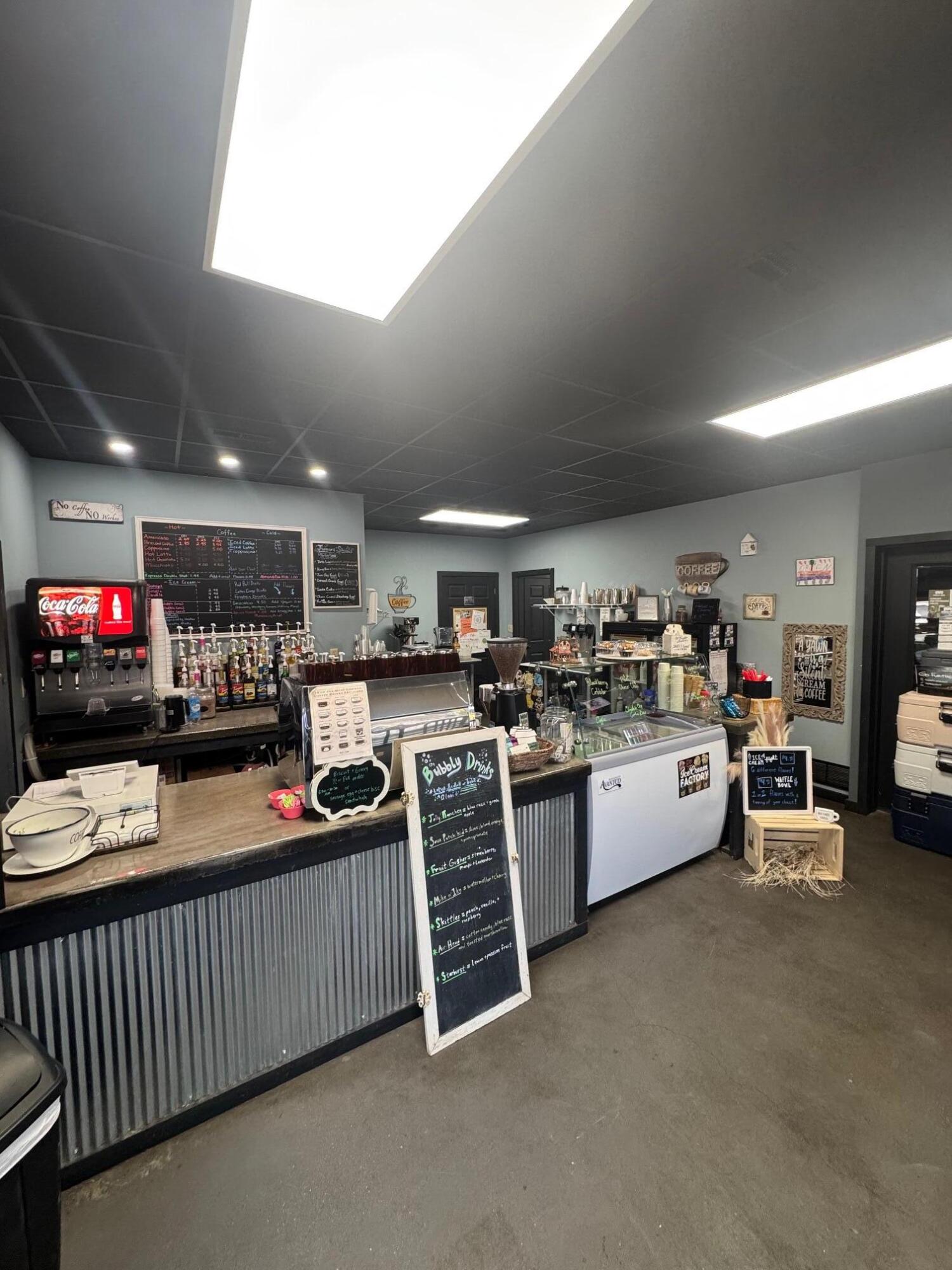 Photo 4 - Commercial Sale for sale – 21341  Us-160   Gainesville, MO