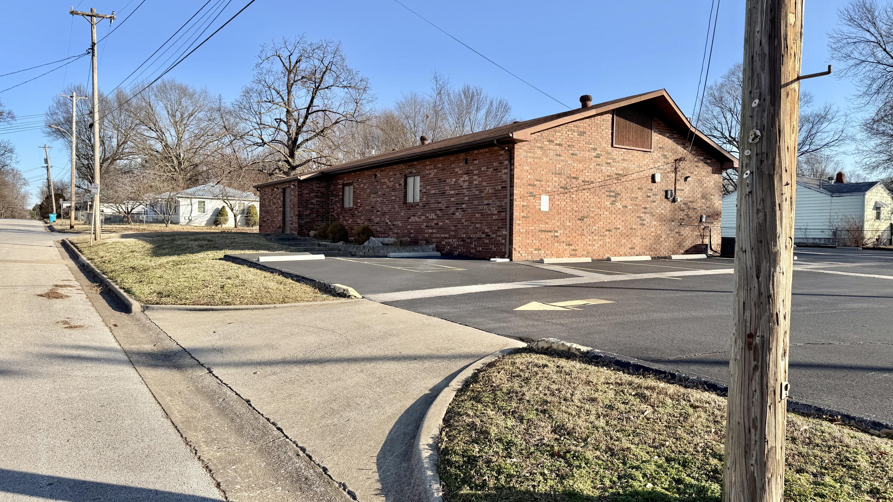 Photo 11 - Commercial Sale for sale – 534 W Catalpa Street  Springfield, MO