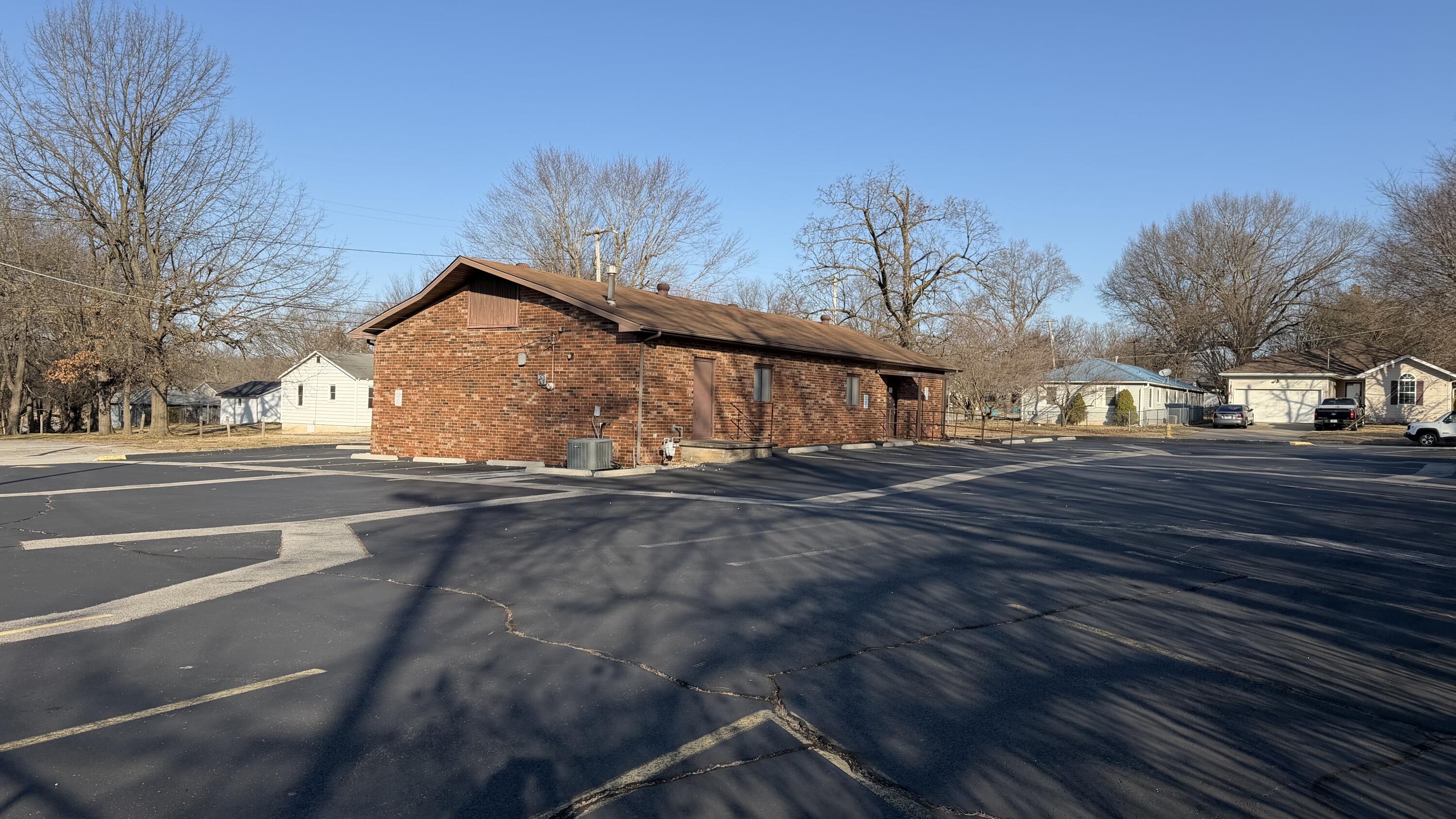 Photo 6 - Commercial Sale for sale – 534 W Catalpa Street  Springfield, MO