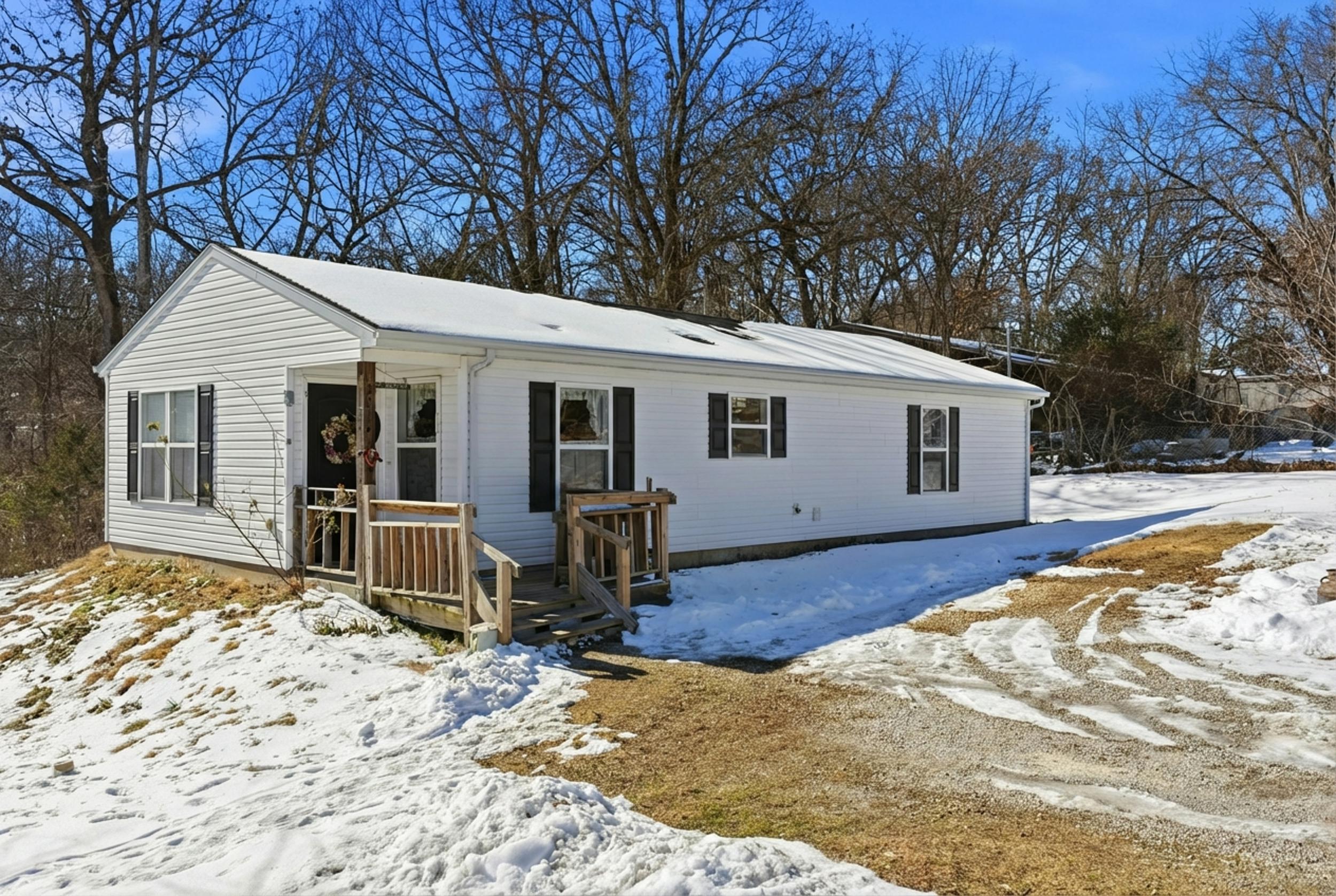 Photo 9 - Residential for sale – 206  Old Deadend Road  Taneyville, MO