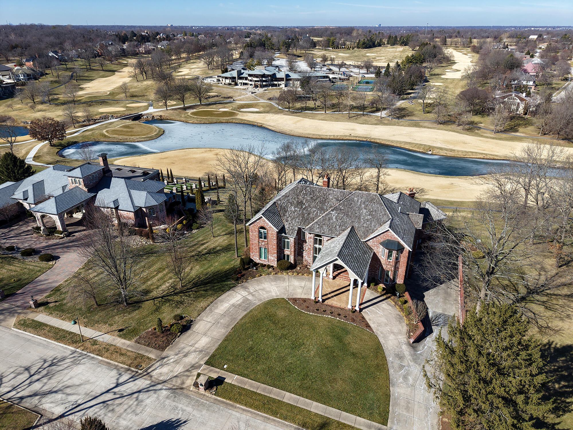 Photo 2 - Residential for sale – 3935 E Eaglescliffe Drive  Springfield, MO