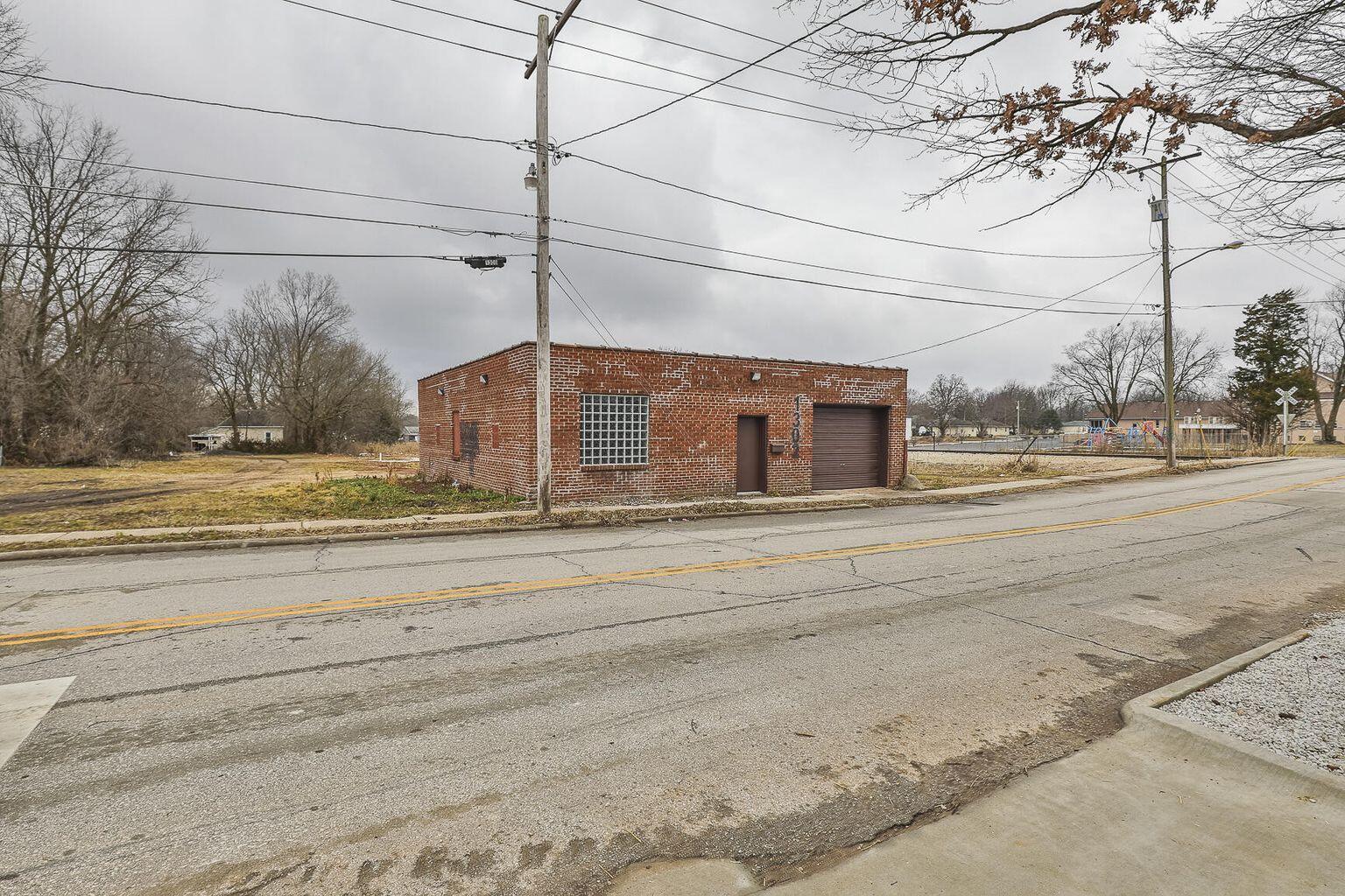 Photo 17 - Commercial Lease for sale – 1302 E Blaine Street  Springfield, MO