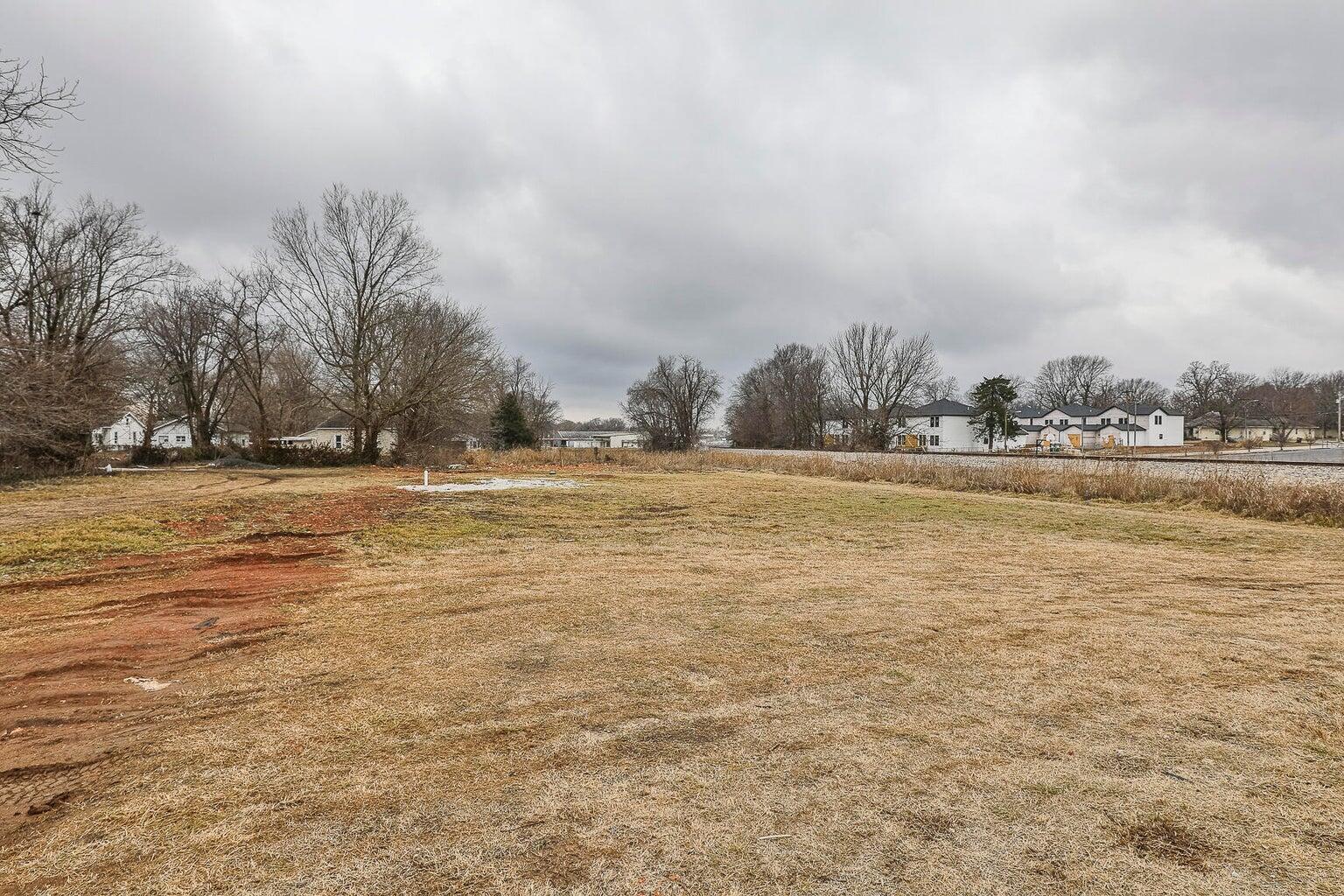 Photo 14 - Commercial Lease for sale – 1302 E Blaine Street  Springfield, MO