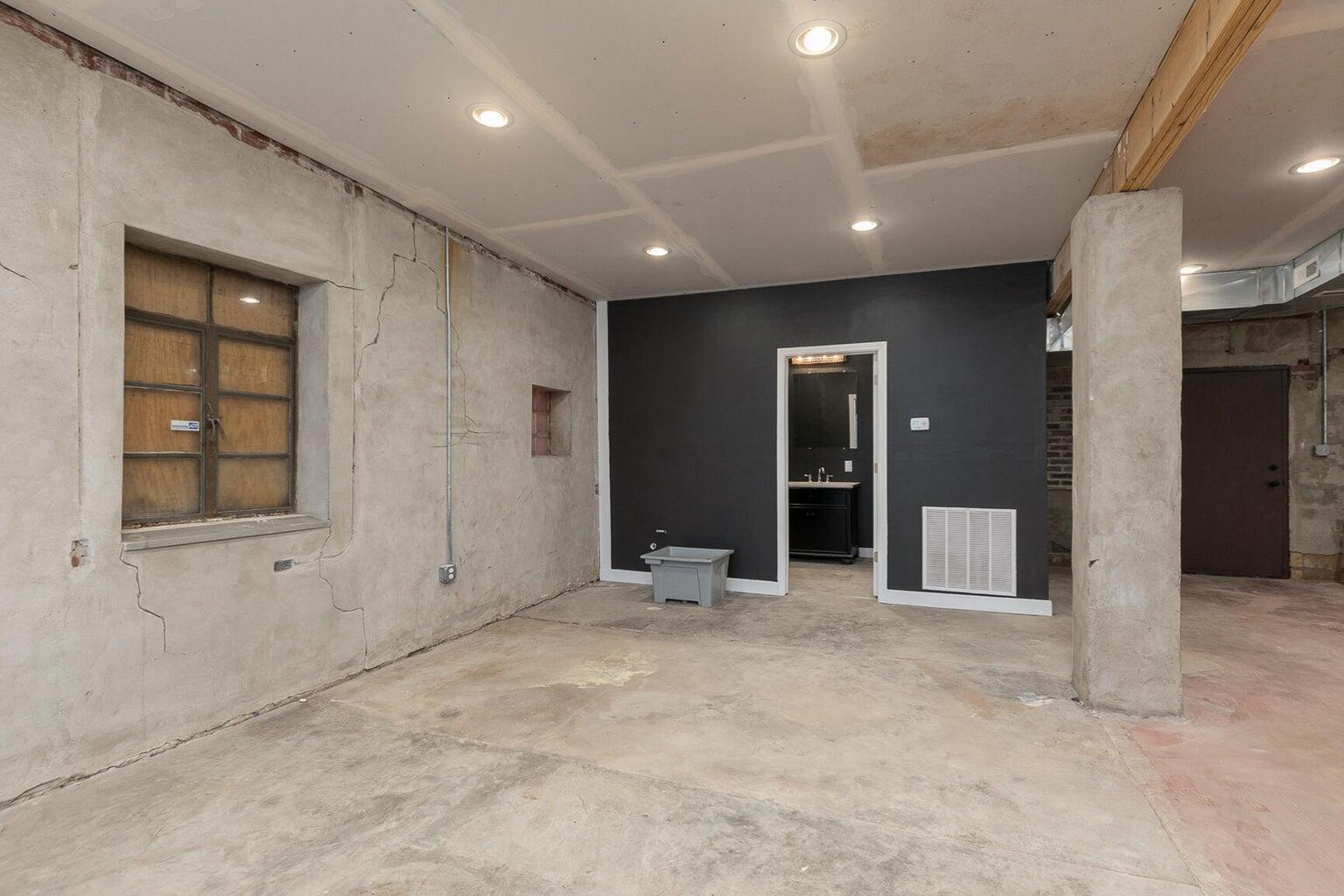 Photo 8 - Commercial Lease for sale – 1302 E Blaine Street  Springfield, MO