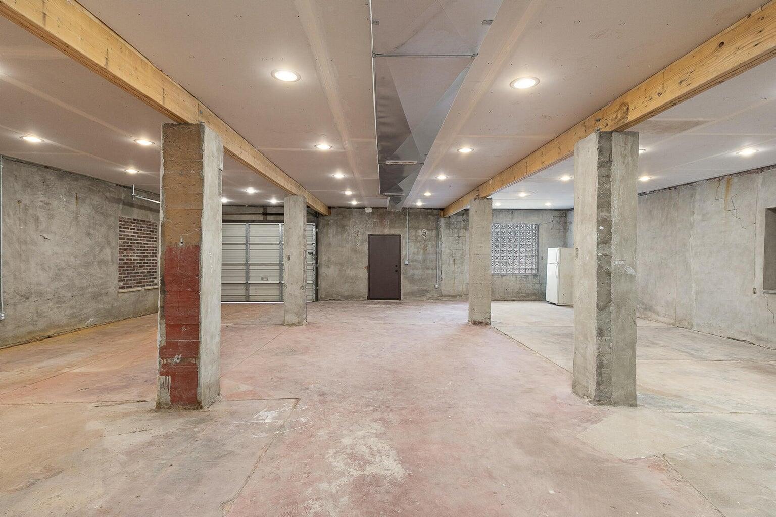 Photo 3 - Commercial Lease for sale – 1302 E Blaine Street  Springfield, MO
