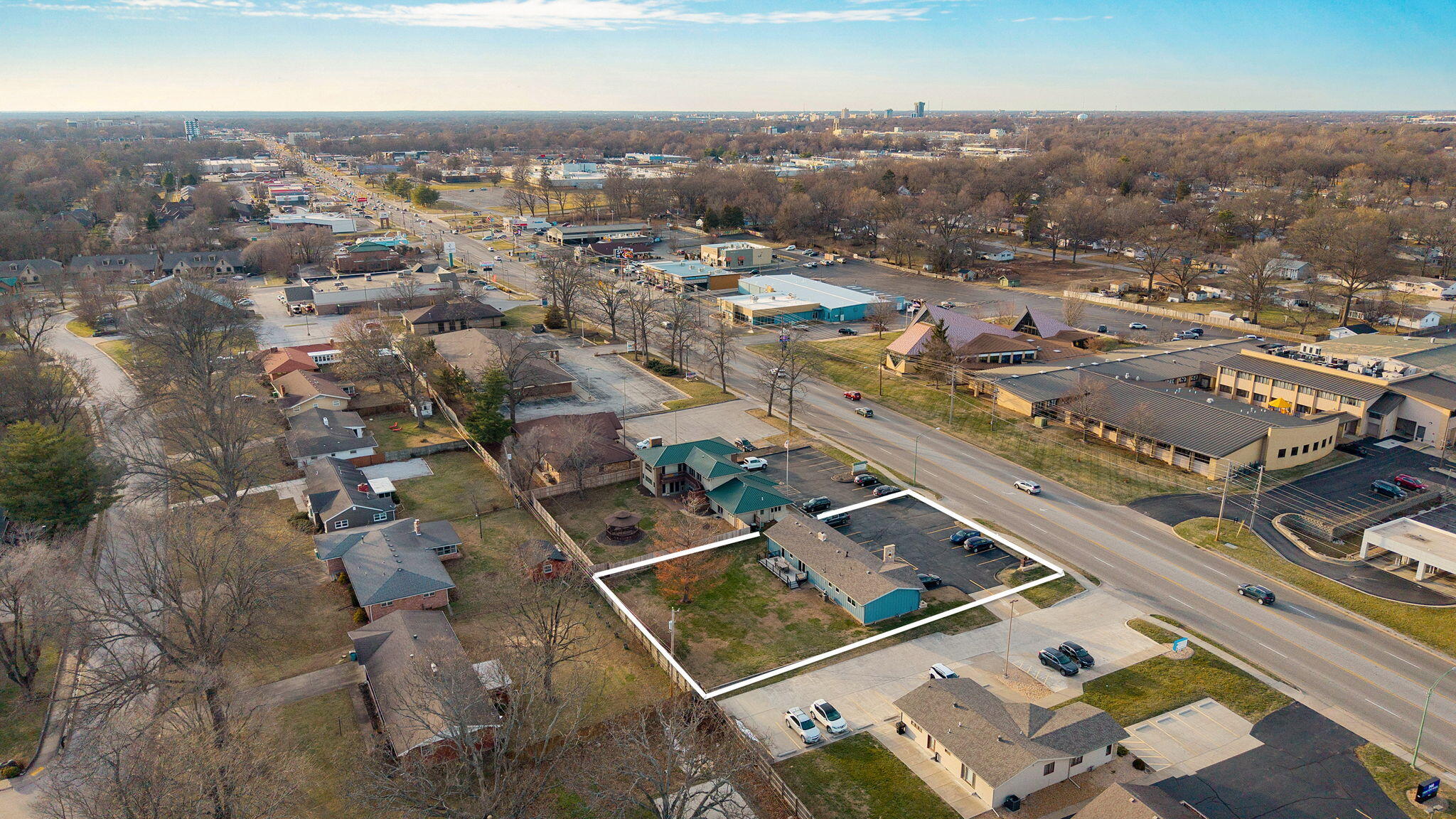 Photo 15 - Commercial Sale for sale – 2760 E Sunshine   Springfield, MO