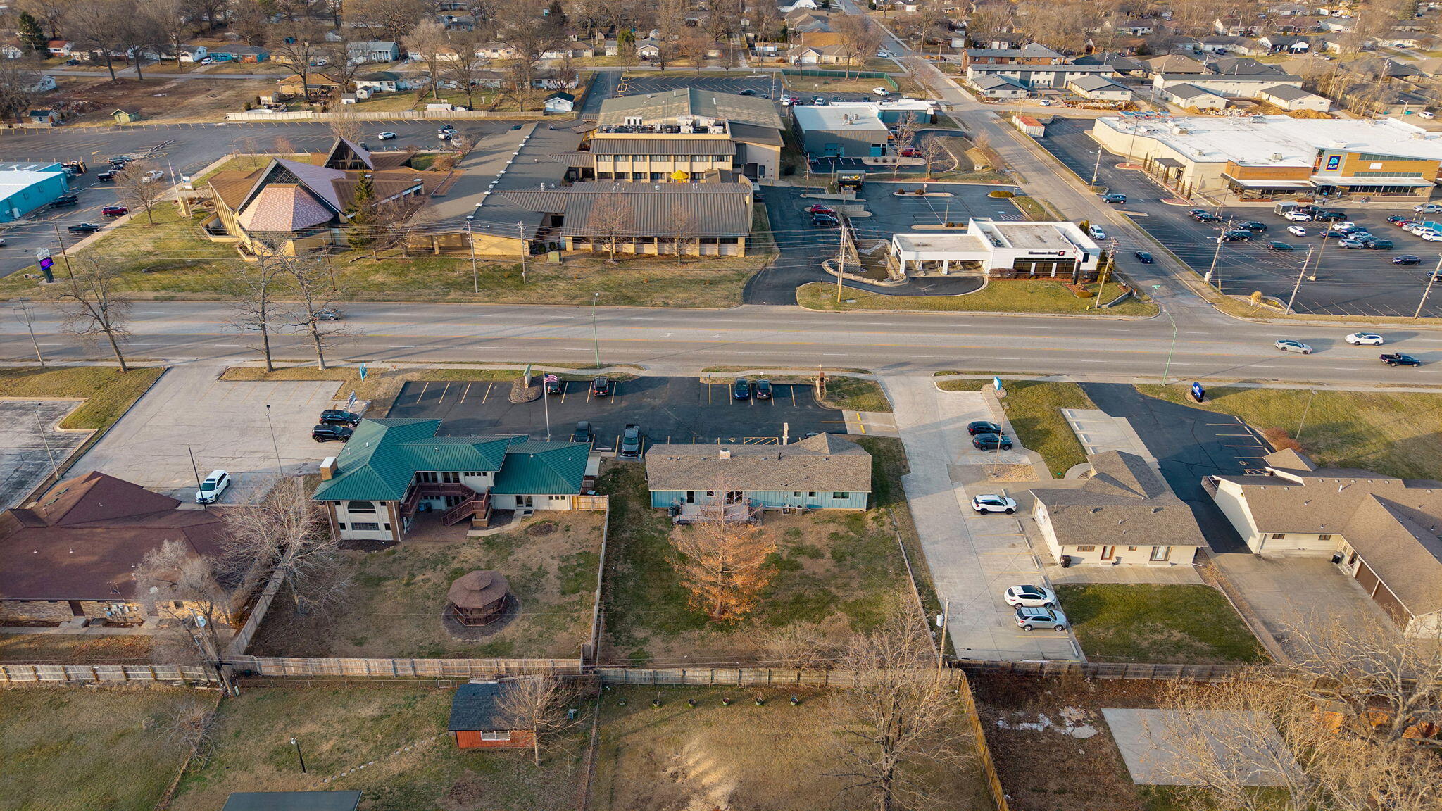 Photo 13 - Commercial Sale for sale – 2760 E Sunshine   Springfield, MO