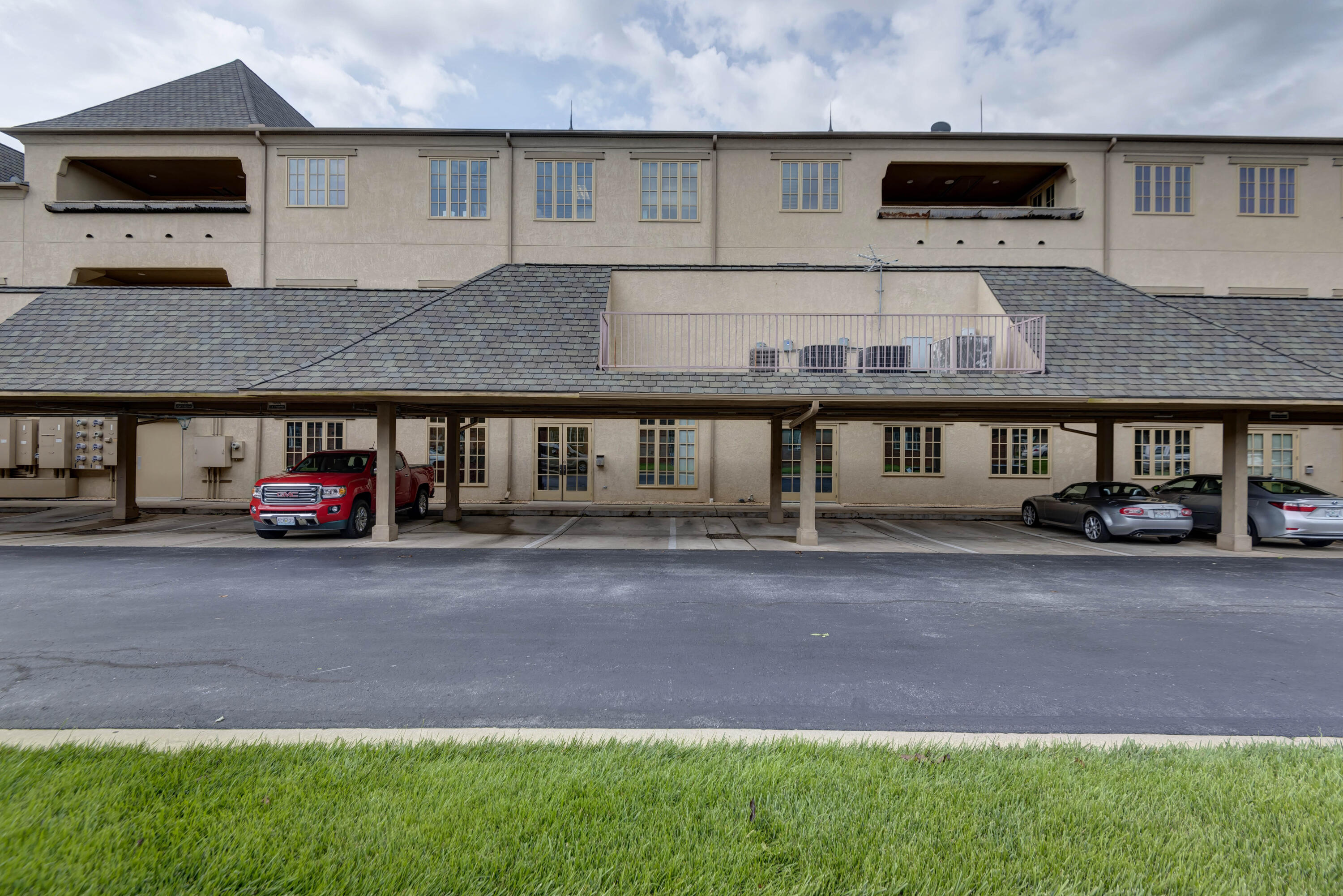 Photo 27 - Commercial Sale for sale – 1531 E Bradford Parkway  Springfield, MO