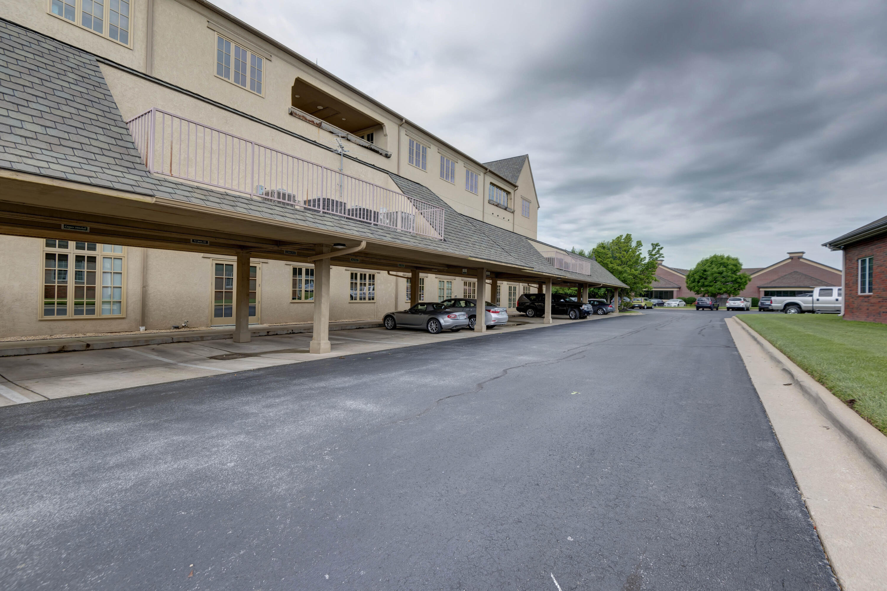 Photo 28 - Commercial Sale for sale – 1531 E Bradford Parkway  Springfield, MO