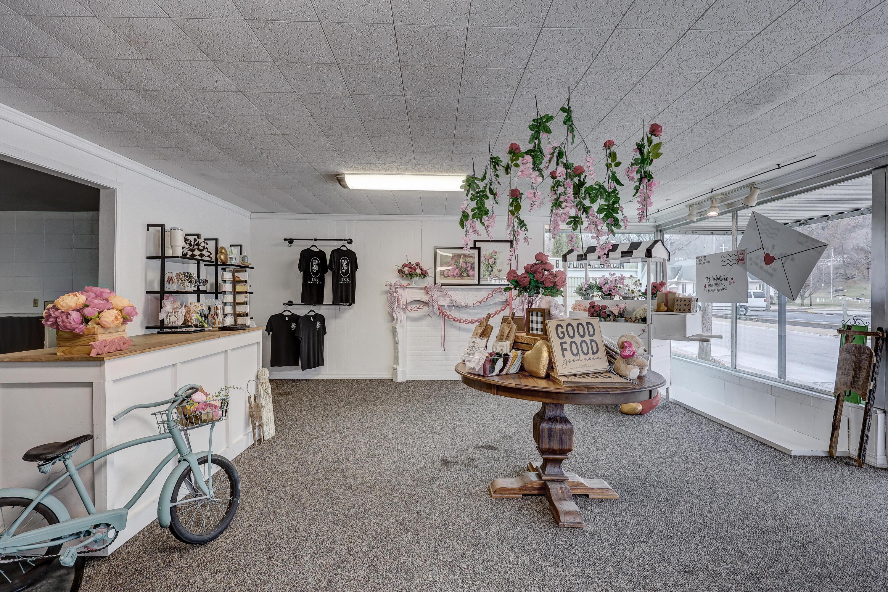Photo 6 - Commercial Sale for sale – 115 N College Street  Neosho, MO