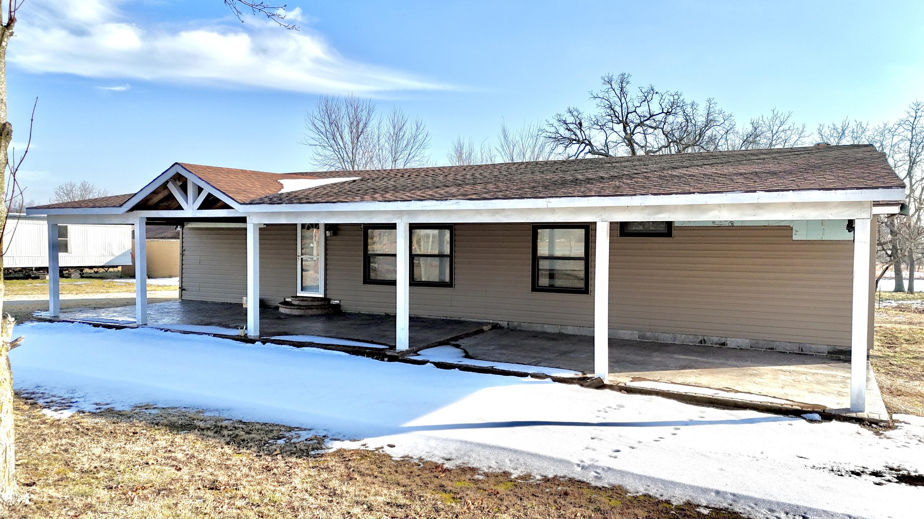 Photo 11 - Residential for sale – 10343  Farm Road 2000   Monett, MO