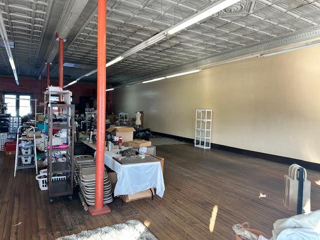 Photo 6 - Commercial Sale for sale – 27  Court Square   Alton, MO