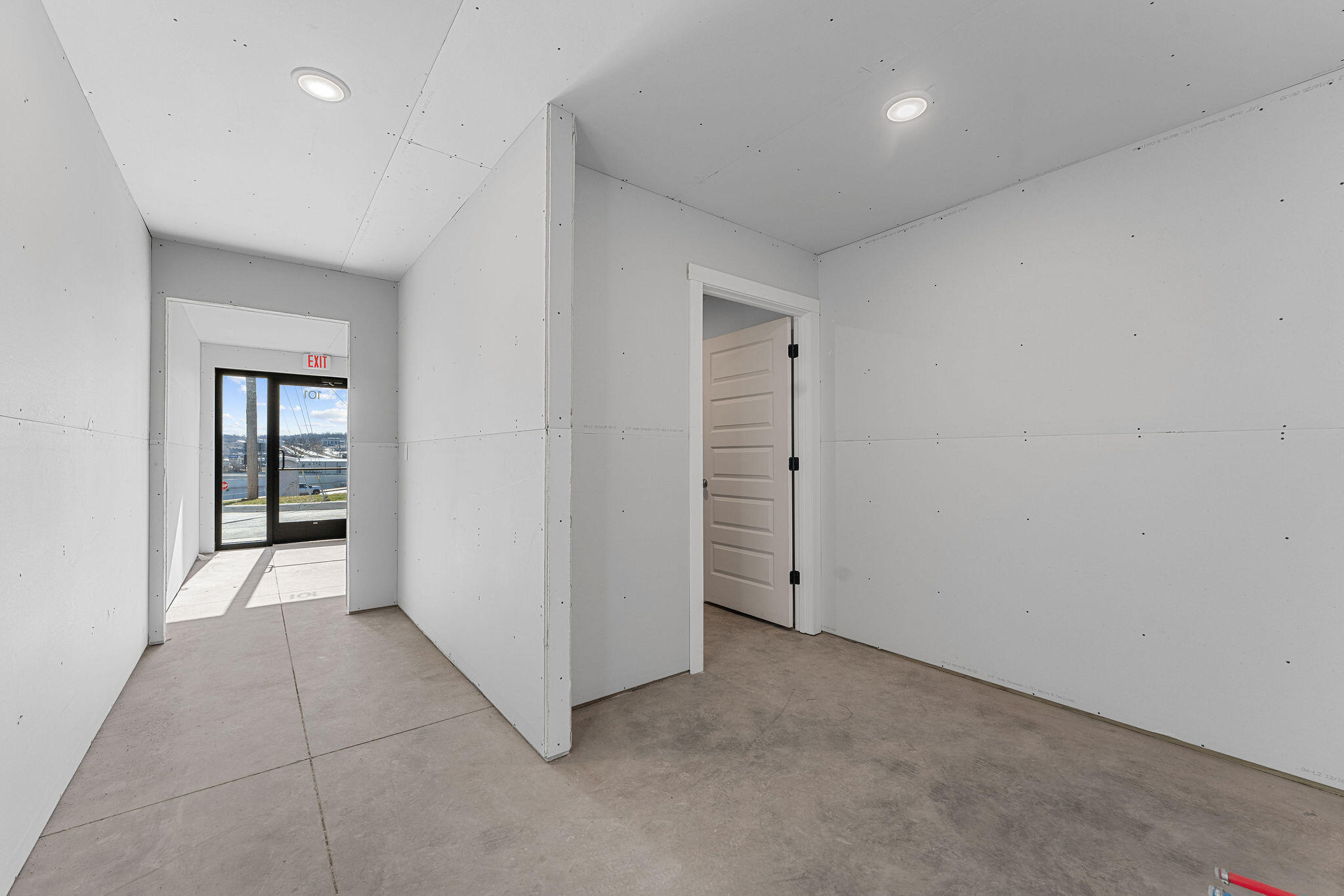 Photo 17 - Commercial Lease for sale – 201  Blue Sky Lane  Hollister, MO