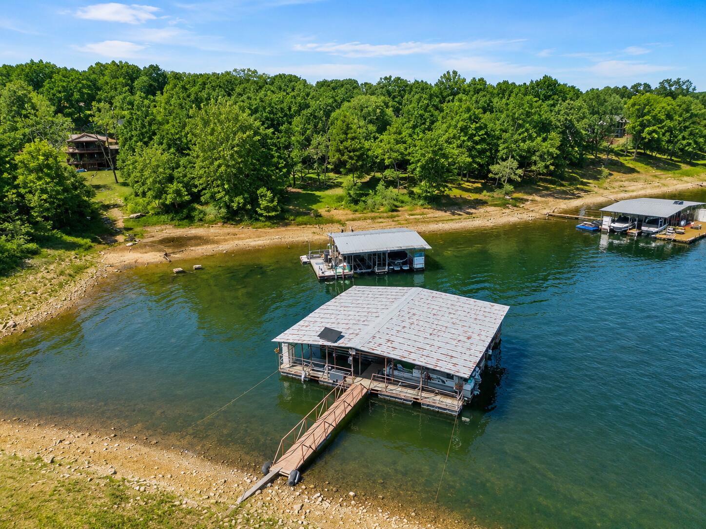 Photo 2 - Residential for sale – 789  Breezy Point Lane  Kimberling City, MO