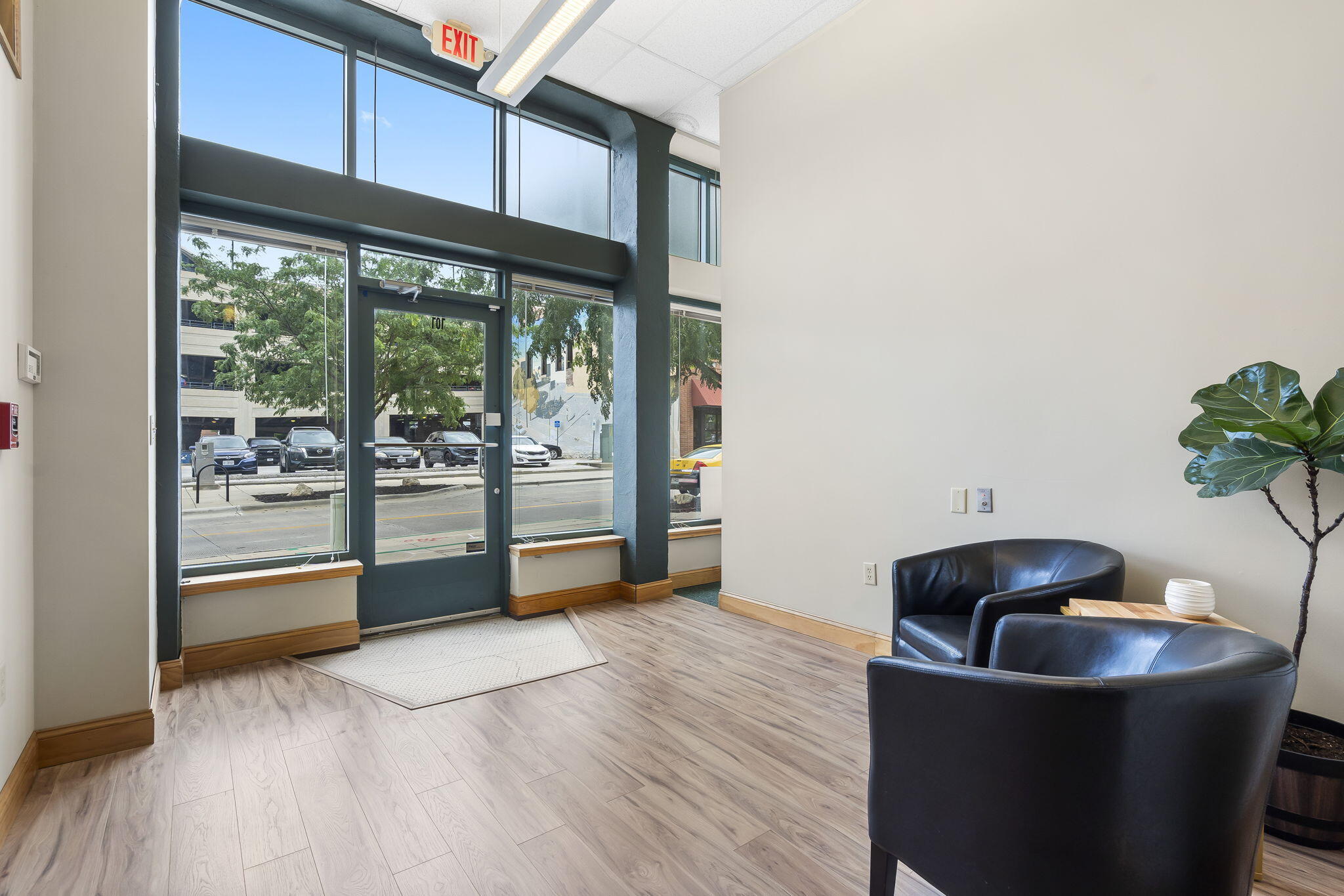 Photo 8 - Commercial Lease for sale – 324  Park Central   Springfield, MO