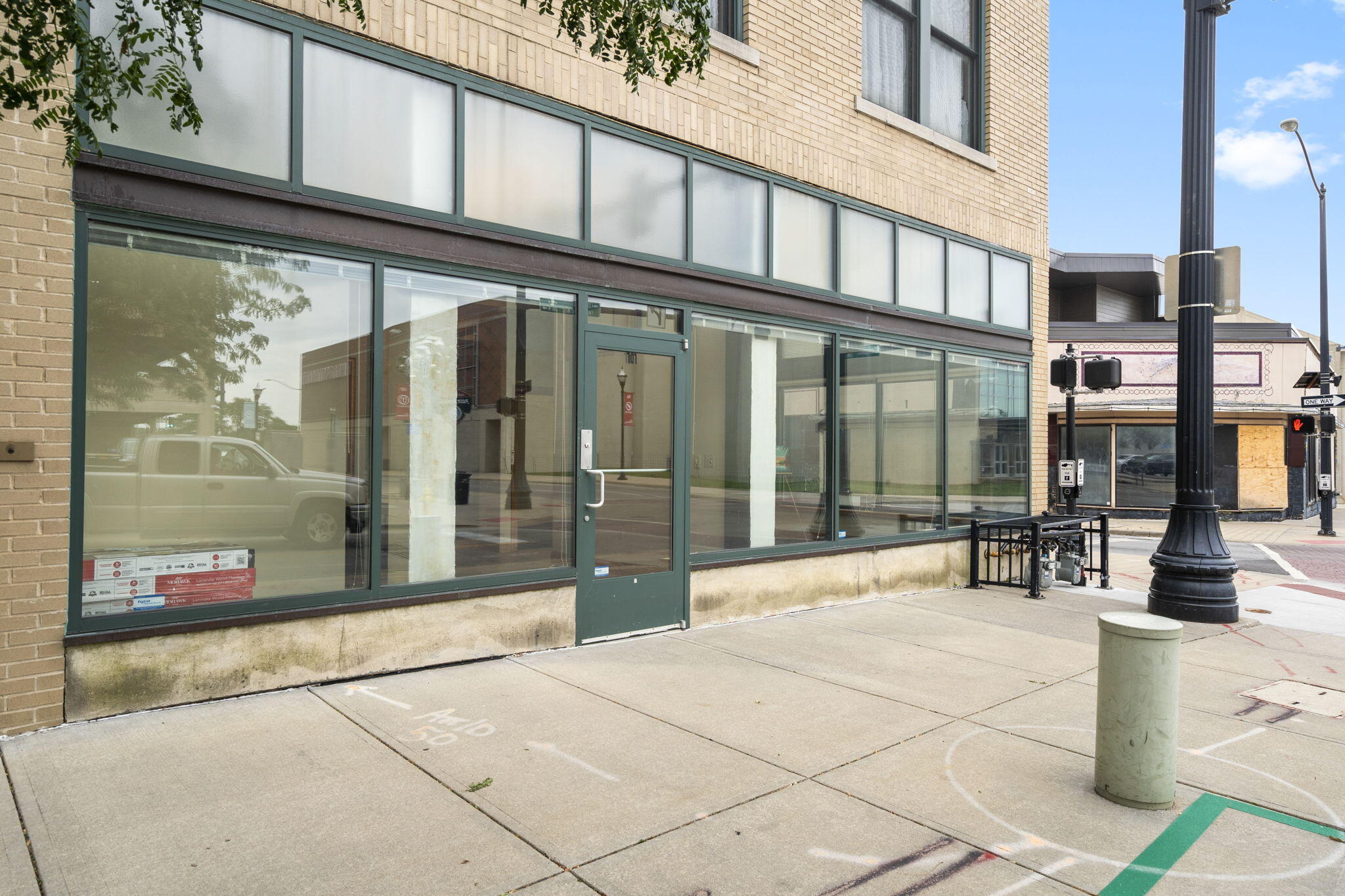 Photo 5 - Commercial Lease for sale – 324  Park Central   Springfield, MO