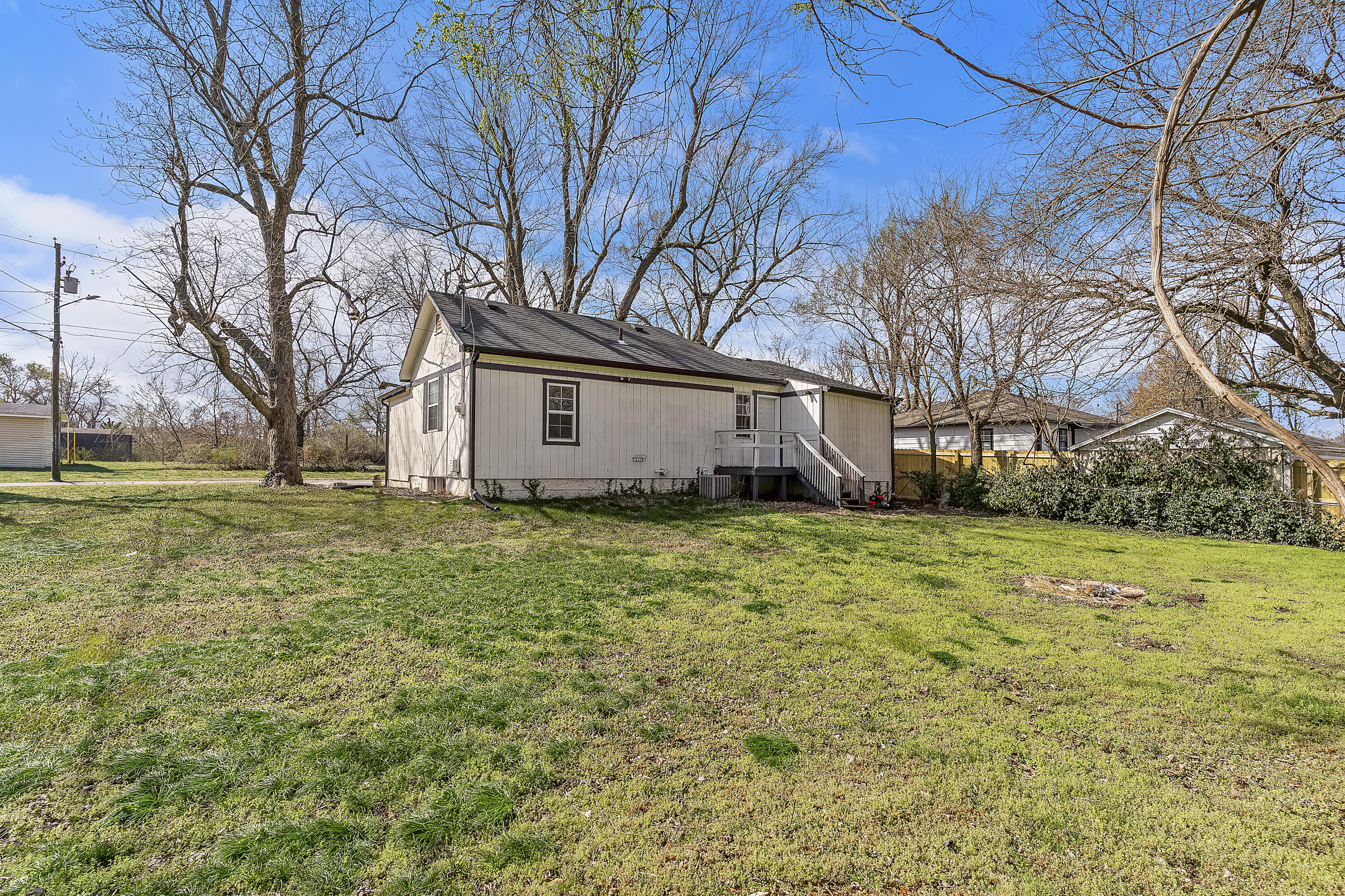 Photo 26 - Residential for sale – 2517 W Phelps Street  Springfield, MO