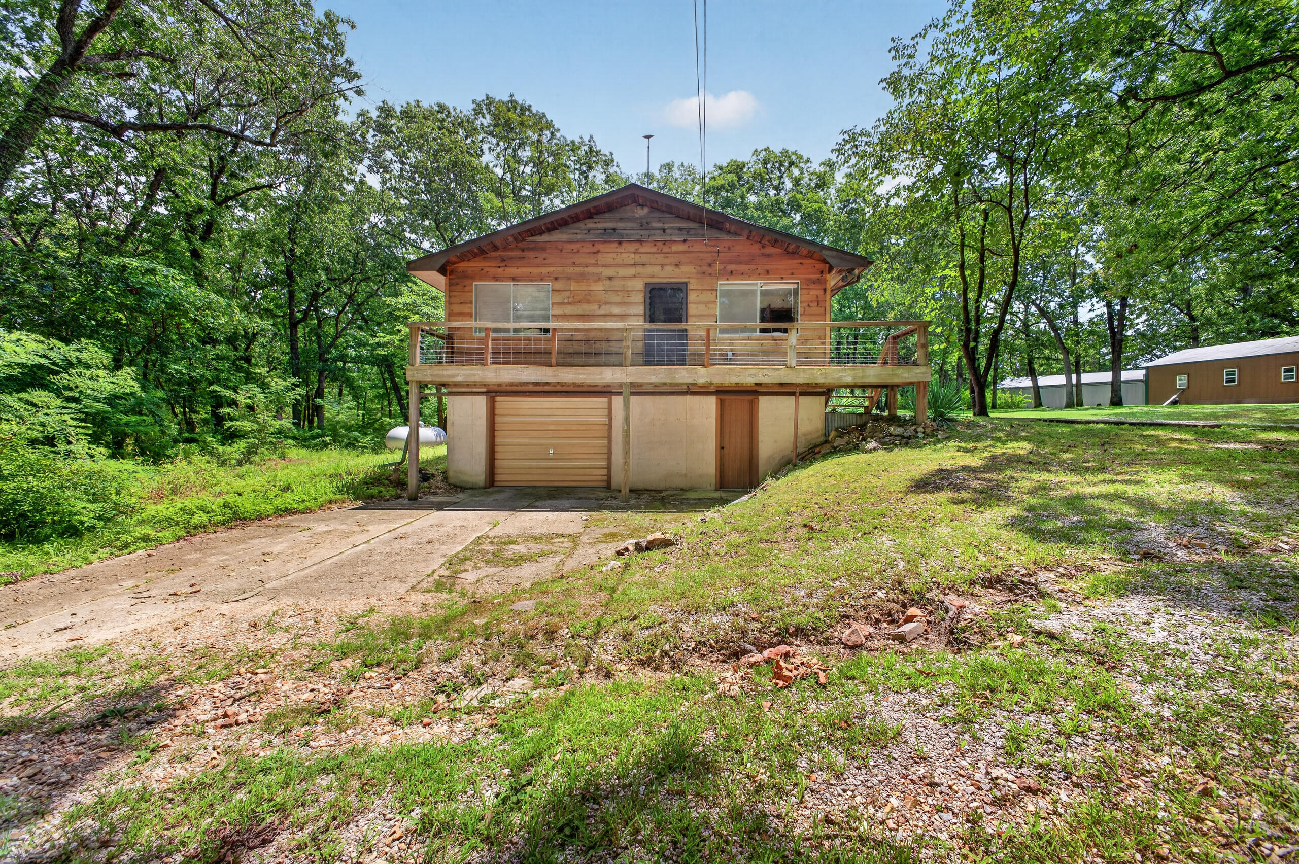 Photo 6 - Residential for sale – 411  Moon Valley Road  Lebanon, MO