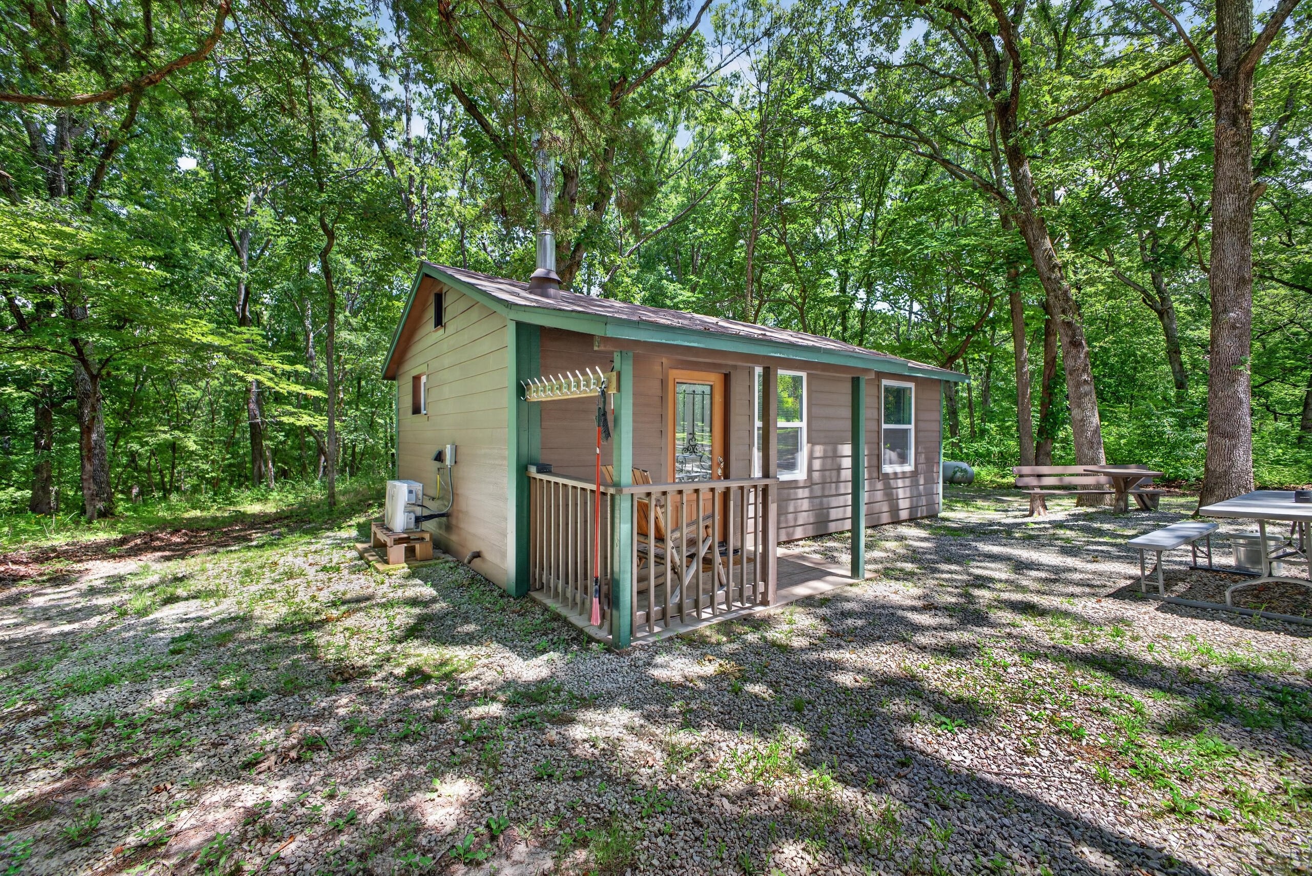 Photo 85 - Residential for sale – 411  Moon Valley Road  Lebanon, MO