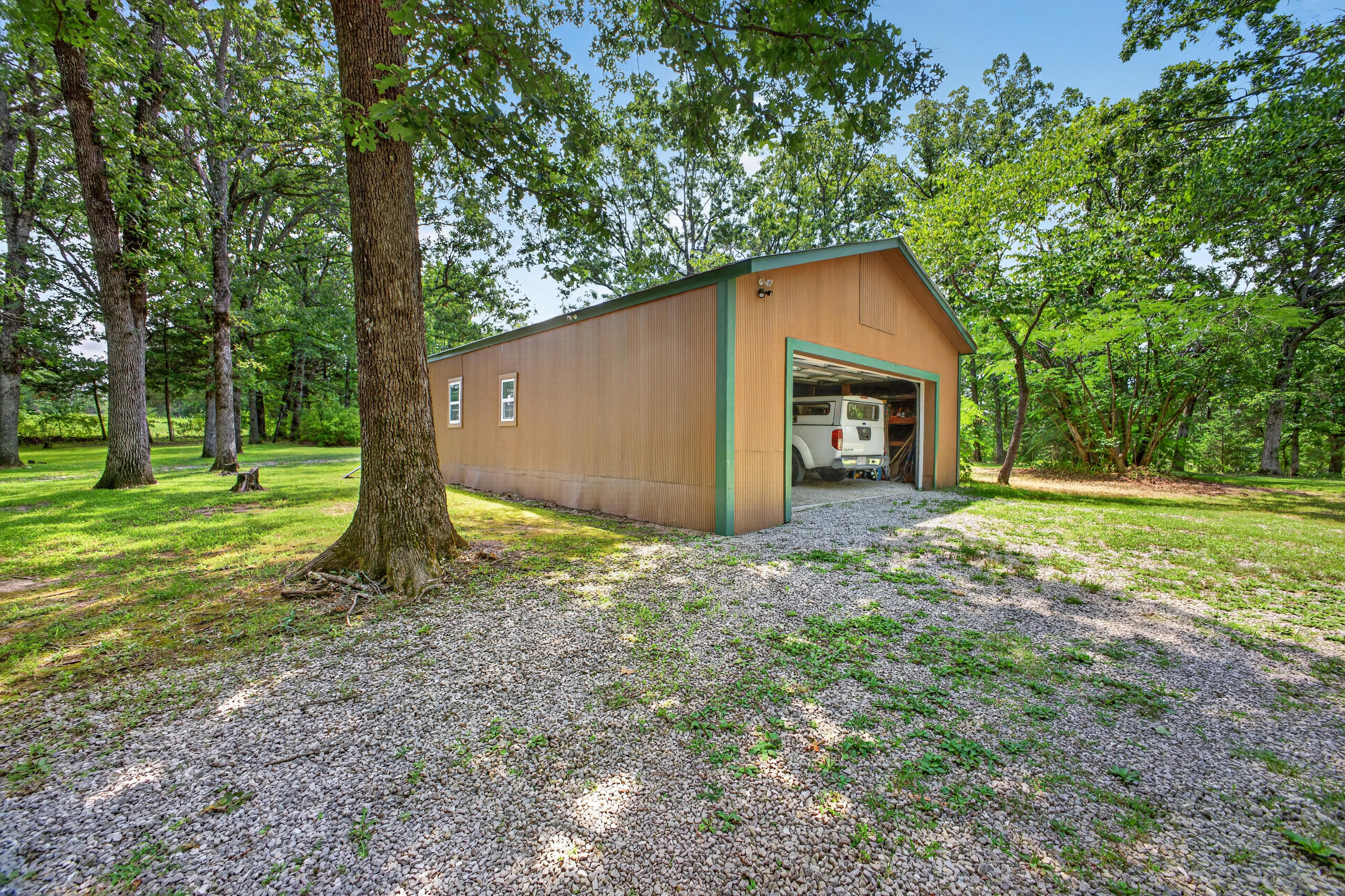 Photo 104 - Residential for sale – 411  Moon Valley Road  Lebanon, MO
