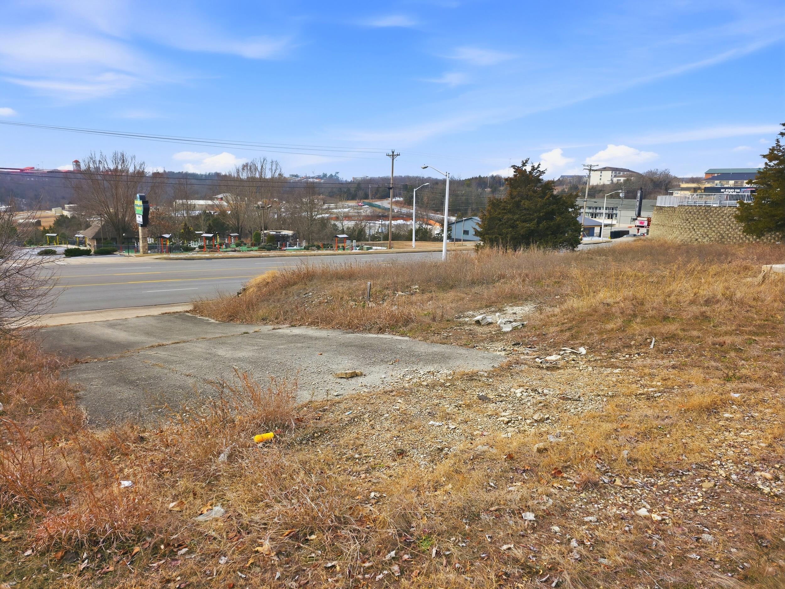 Photo 12 - Commercial Sale for sale – 2924  Shepherd Of The Hills Expwy   Branson, MO